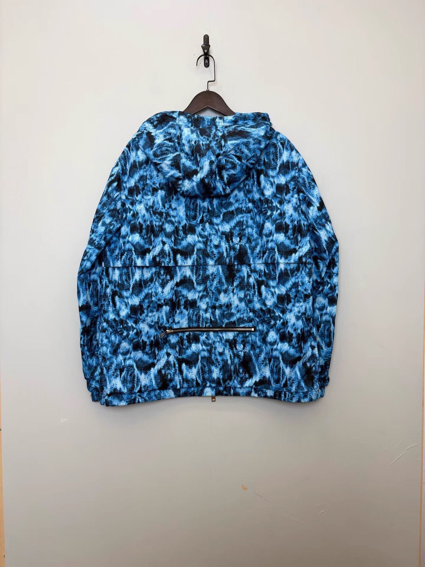 Burberry Burberry Tie-dye Ripple Hooded Jacket K36 Size US XL / EU 56 / 4 - 2 Thumbnail