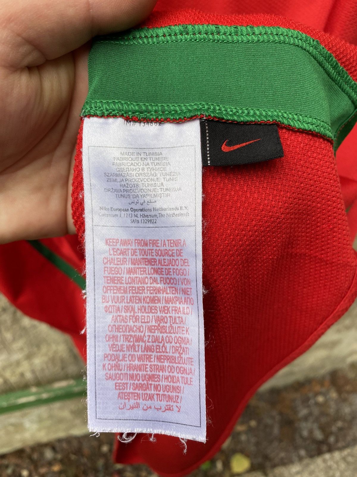 Nike Portugal 2008 2009 Home Football Soccer Jersey Italy France Size US XL / EU 56 / 4 - 10 Thumbnail