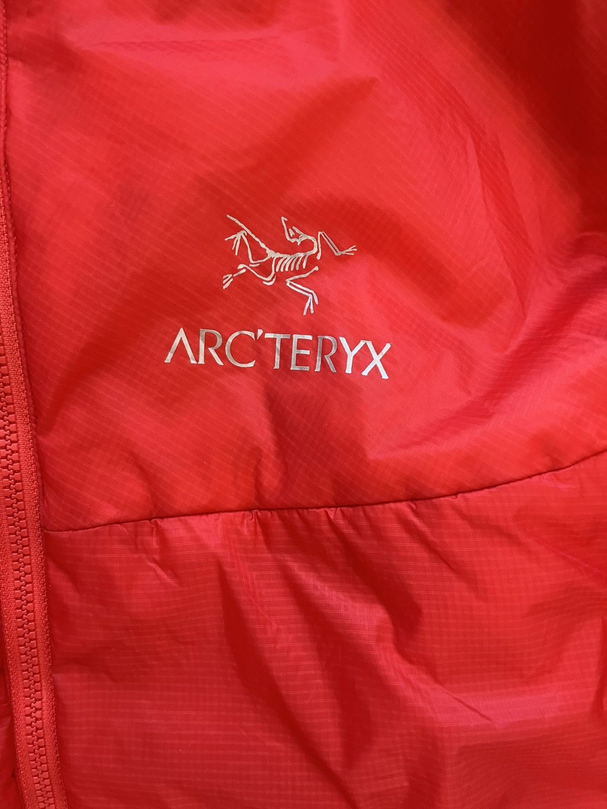 Arc'teryx Arcteryx atom red jacket gorpcore streetwear Size US M / EU 48-50 / 2 - 3 Thumbnail