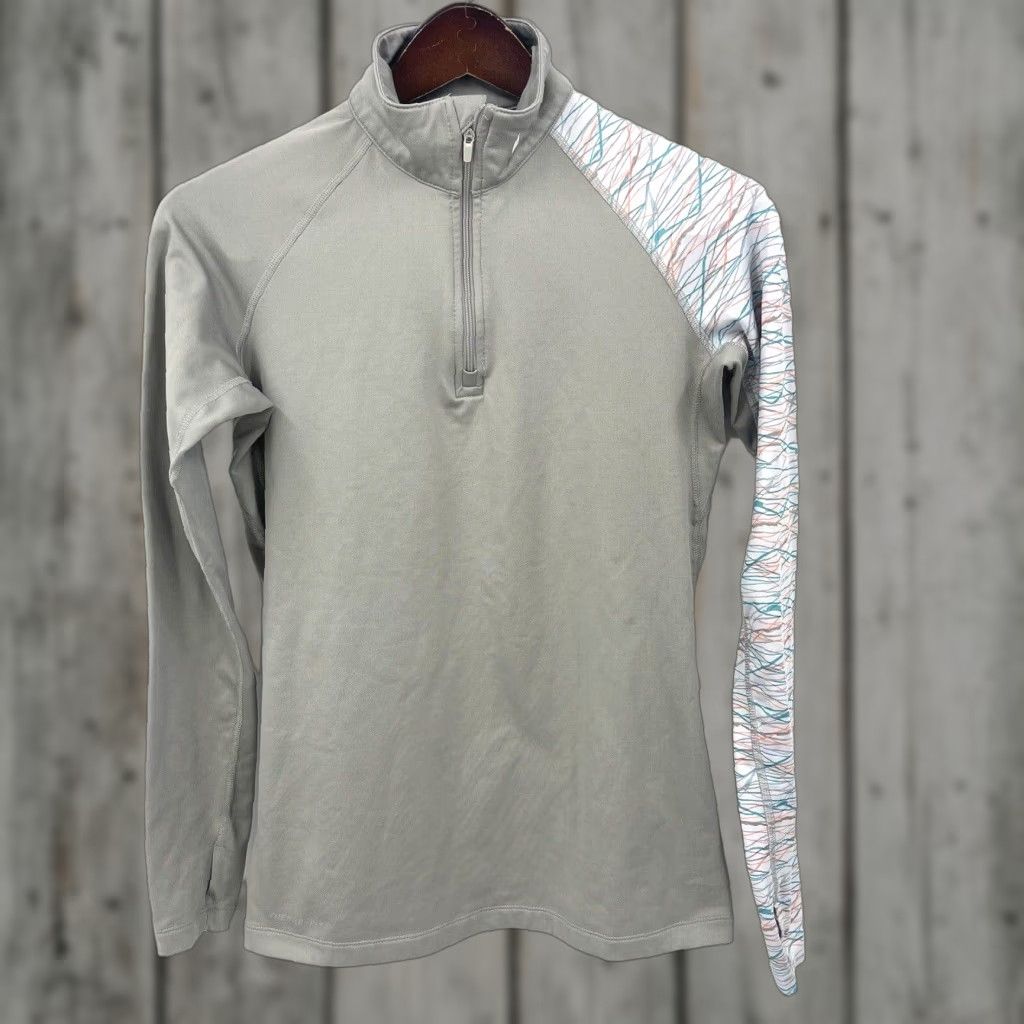 Nike Nike Pro Combat Dri Fit Fitted Activewear Shirt Womens Medium 1/4 Zipper Preppy Gray Geometric Long Sleeve 2000s Mens, Womens, Girls, Boys Size M / US 6-8 / IT 42-44 - 1 Thumbnail