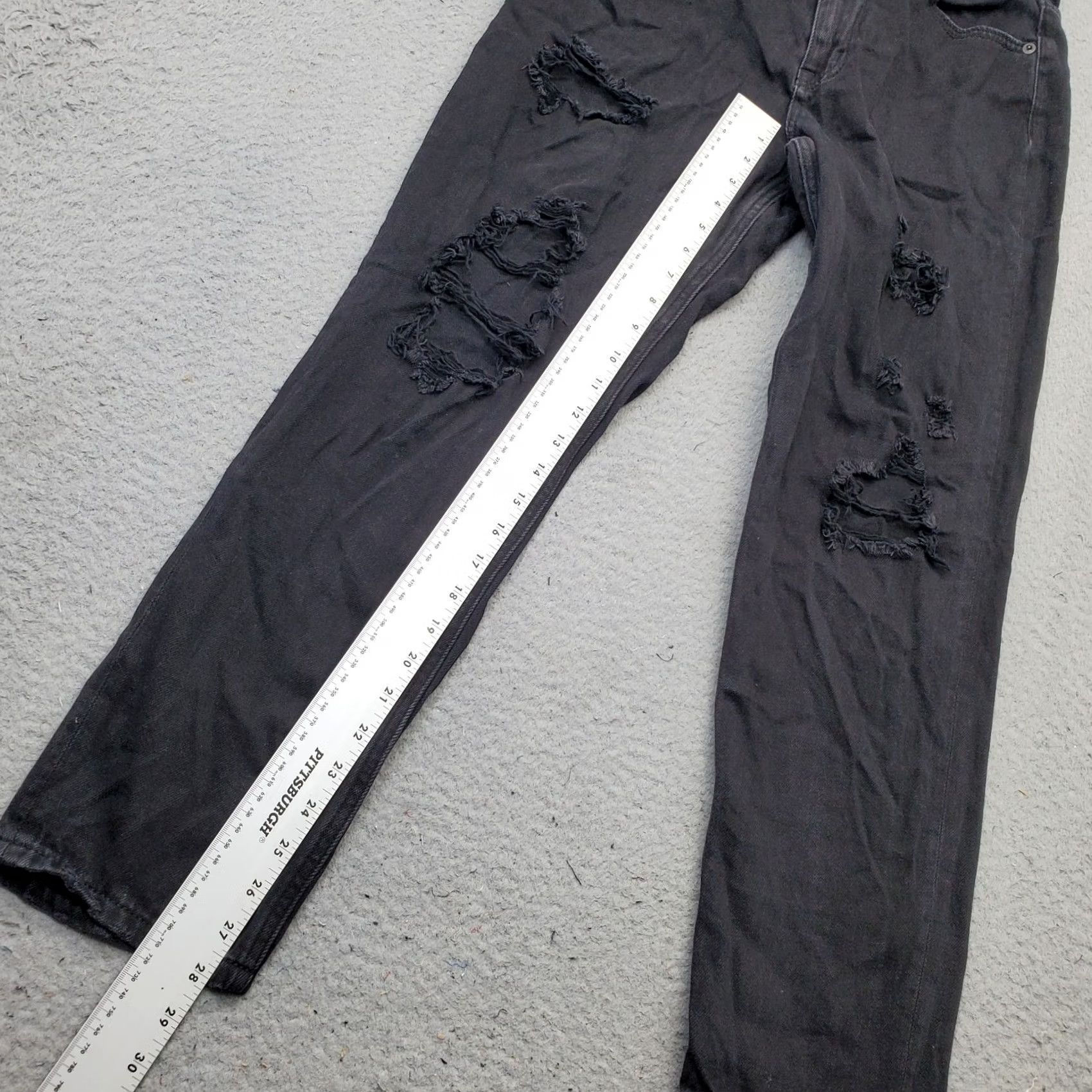 Vintage Aéropostale Mom Jeans Women's 6 Black Denim Distressed Comfort Fit Straight Leg Jeans Womens Size 6 Black Distressed Comfort Fit Straight Leg Size 28" / US 6 / IT 42 - 3 Thumbnail
