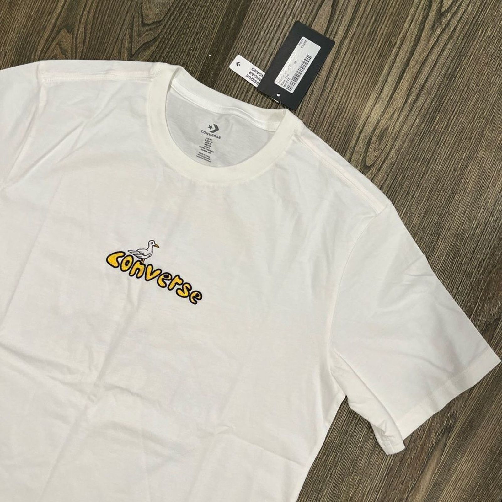 Converse NWT Converse Graphic T-Shirt Short Sleeve Knit Tee White M Size US M / EU 48-50 / 2 - 3 Thumbnail