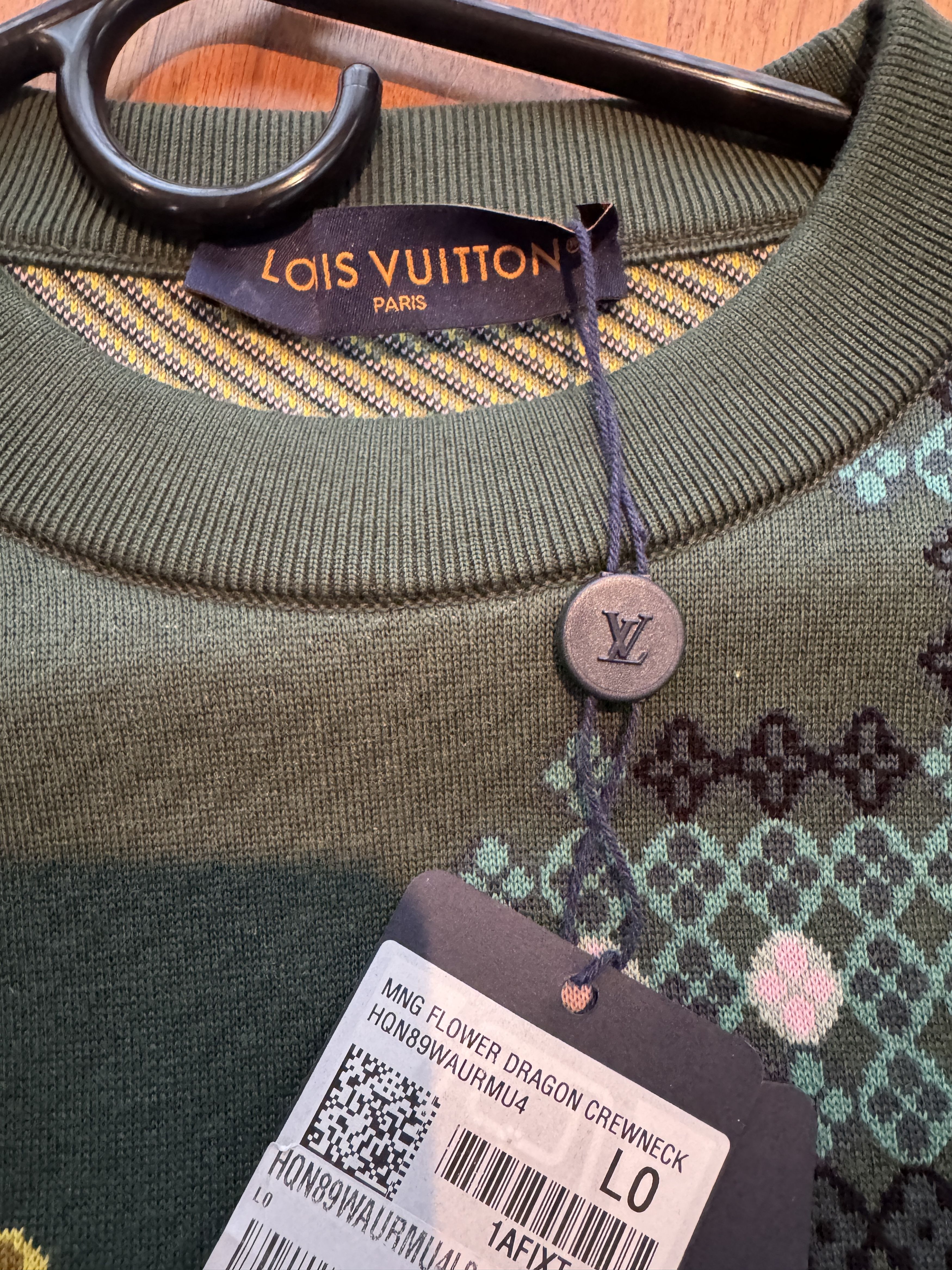 Louis Vuitton LOUIS VUITTON SWEATSHIRT MONOGRAM CREW NECK LV LOGO 1AFIXS Size US L / EU 52-54 / 3 - 7 Thumbnail