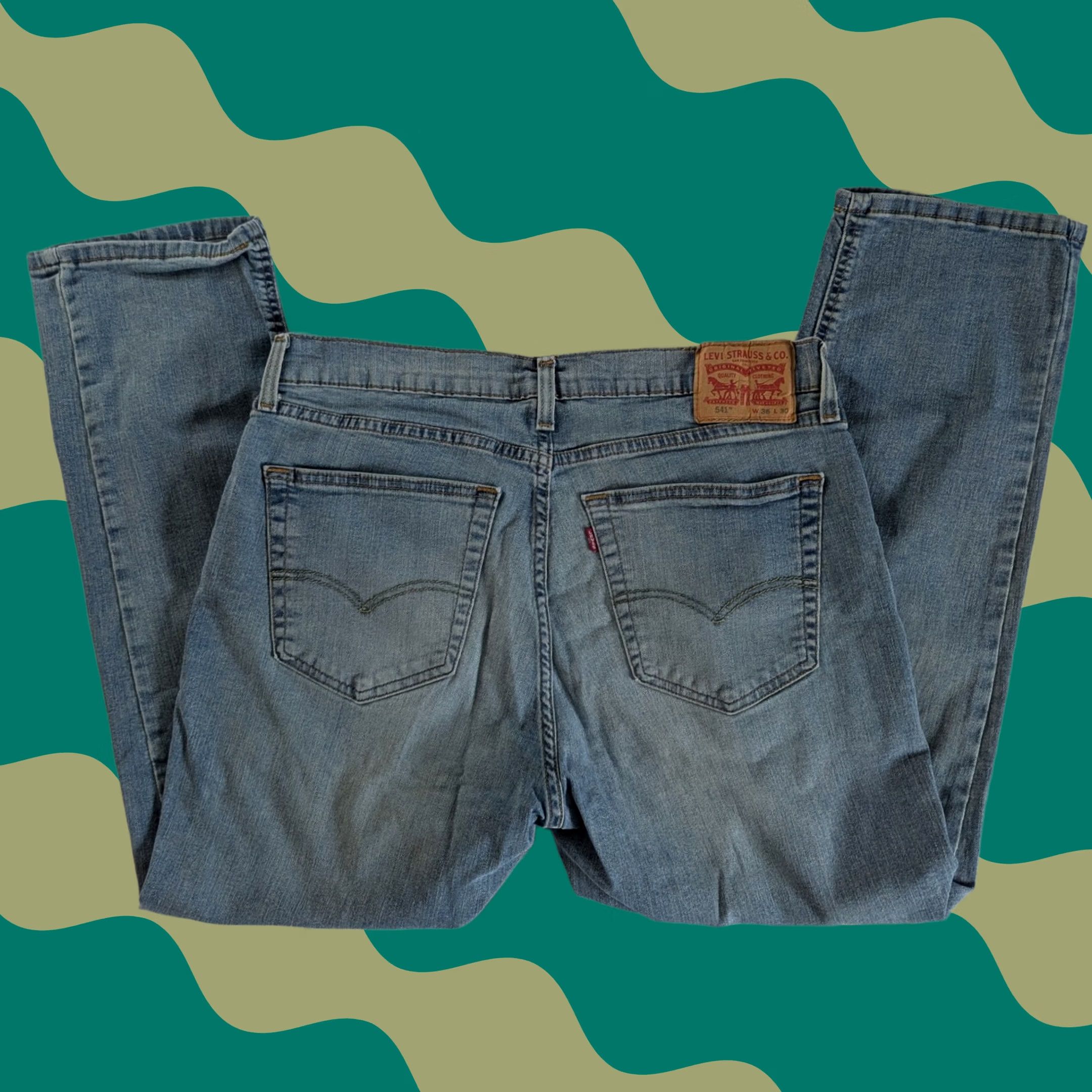 Vintage Levi Strauss 541 Athletic Fit Jeans Mens W36 L32 Blue Denim Straight Leg Pants Size US 36 / EU 52 - 1 Thumbnail