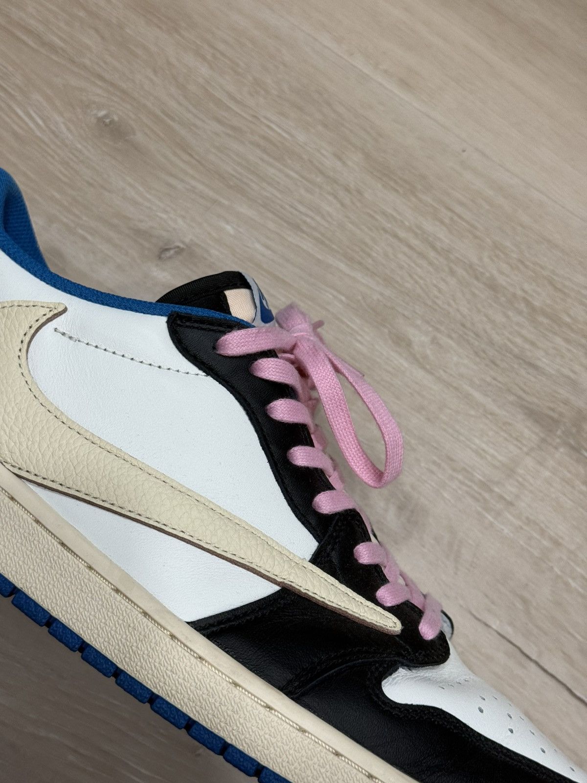 Fragment Design × Jordan Brand × Travis Scott Travis Scott Air Jordan 1 Low Fragment Sneakers Size US 13 / EU 46 - 7 Thumbnail