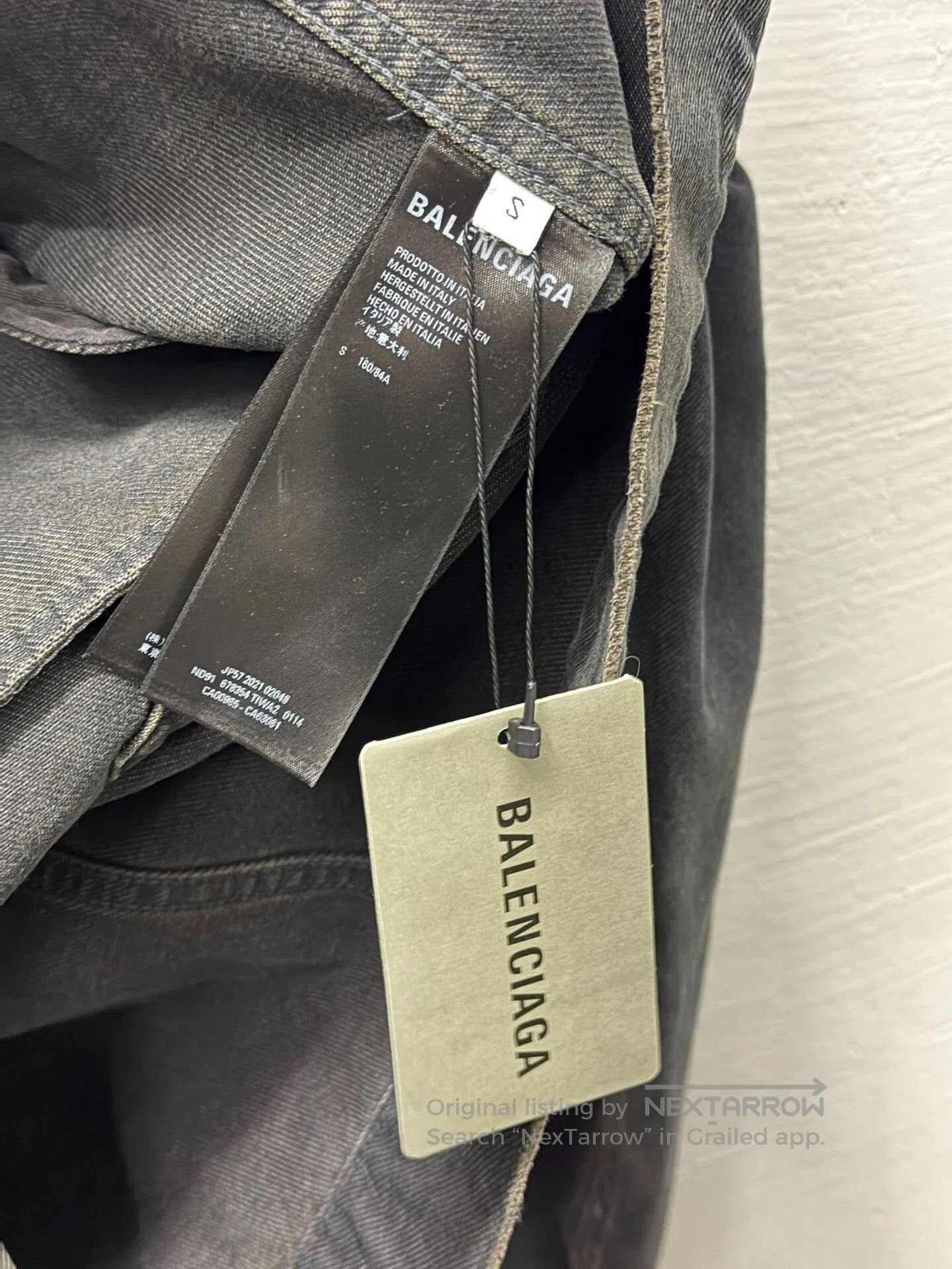 Balenciaga balenciaga black spray logo denim jacket. Size US S / EU 44-46 / 1 - 7 Thumbnail