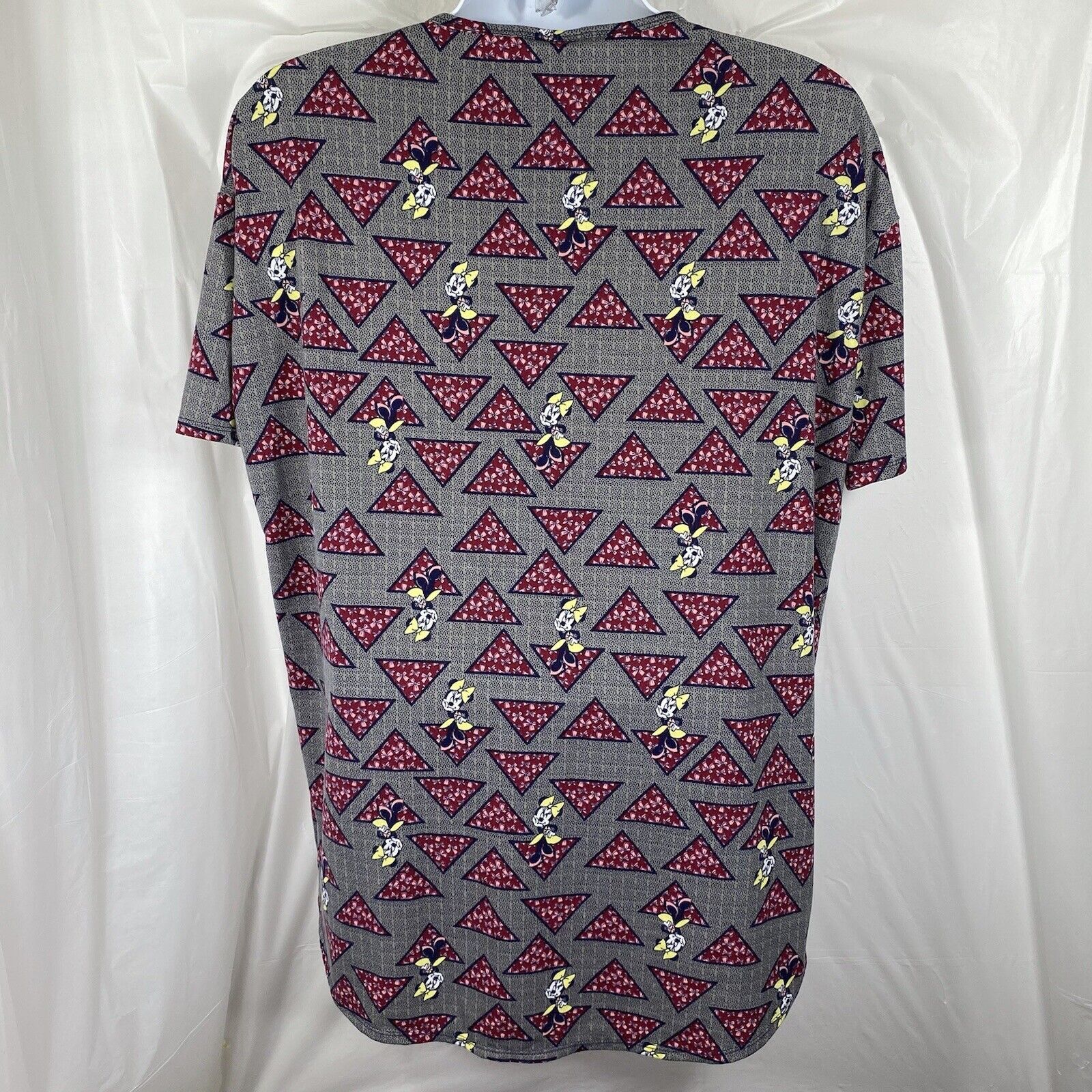 Disney LuLaRoe Disney Oversized Irma Short Sleeve Minnie Mouse Tee Size S / US 4 / IT 40 - 9 Thumbnail