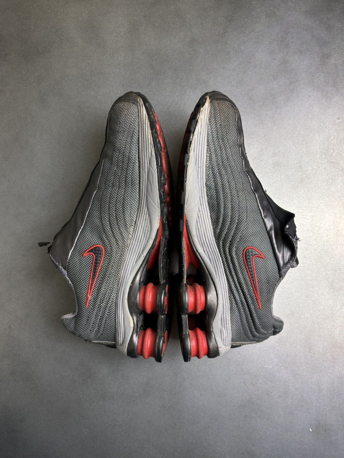 Nike × Vintage 2001 Nike Shox R4+ OG Vintage Nike Shox Zipper 104311-001 US Size US 9 / EU 42 - 13 Thumbnail