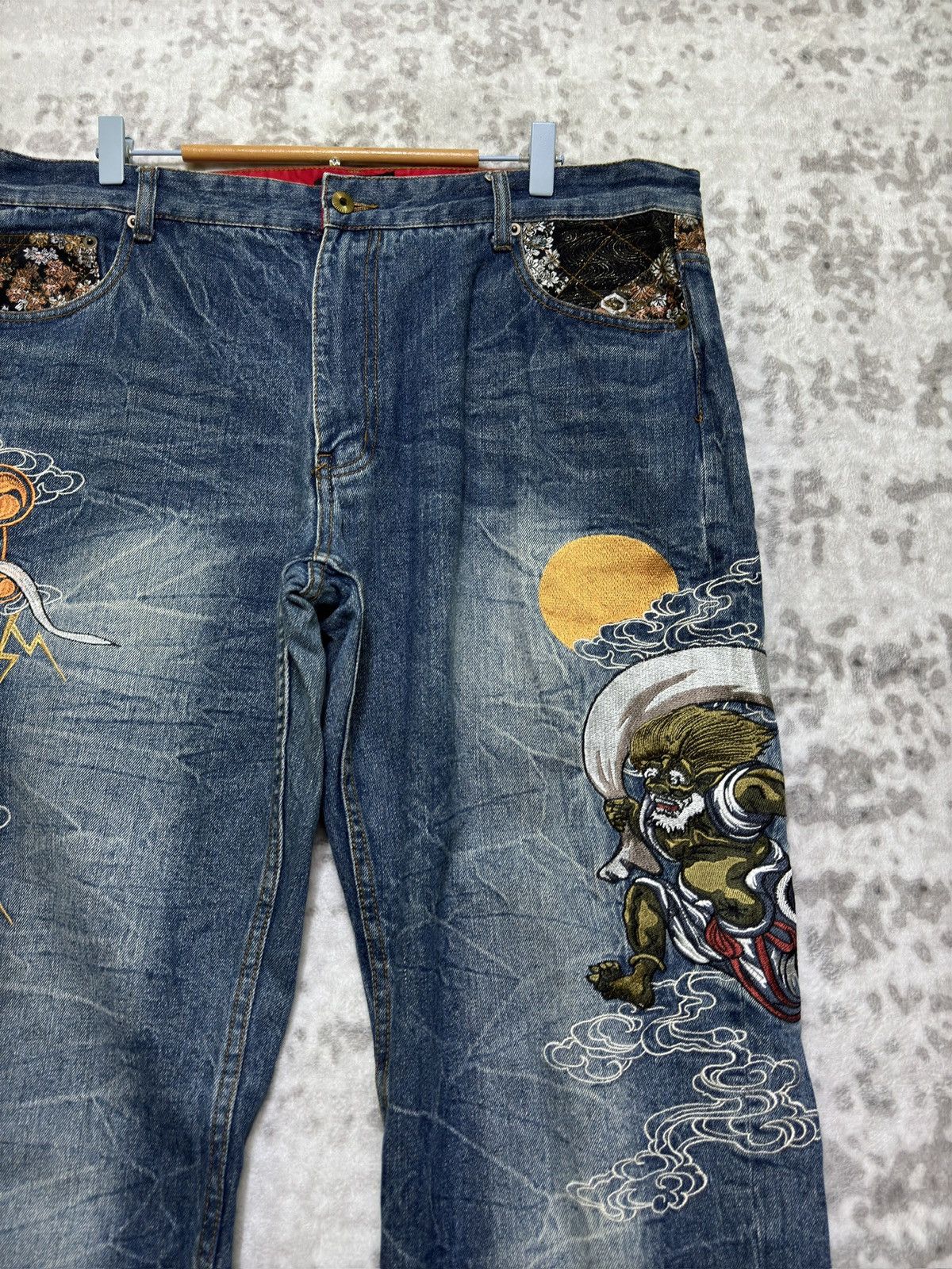 Japanese Brand Fugutaiten Y2K Japanese Embroidered Denim Fujin Raijin Size US 38 / EU 54 - 5 Thumbnail