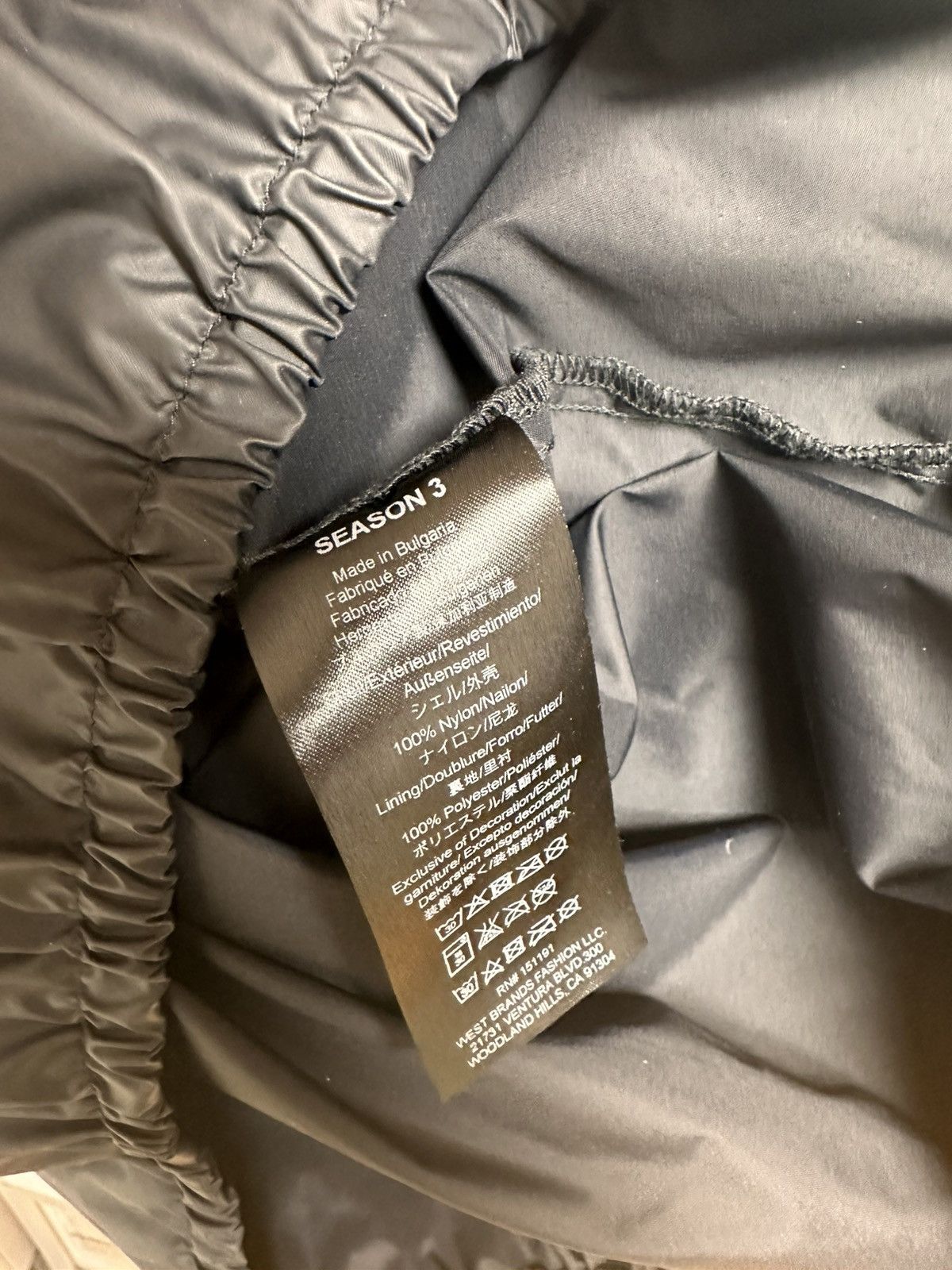 Yeezy Yeezy season 3 packable windbreake Size US S / EU 44-46 / 1 - 4 Thumbnail