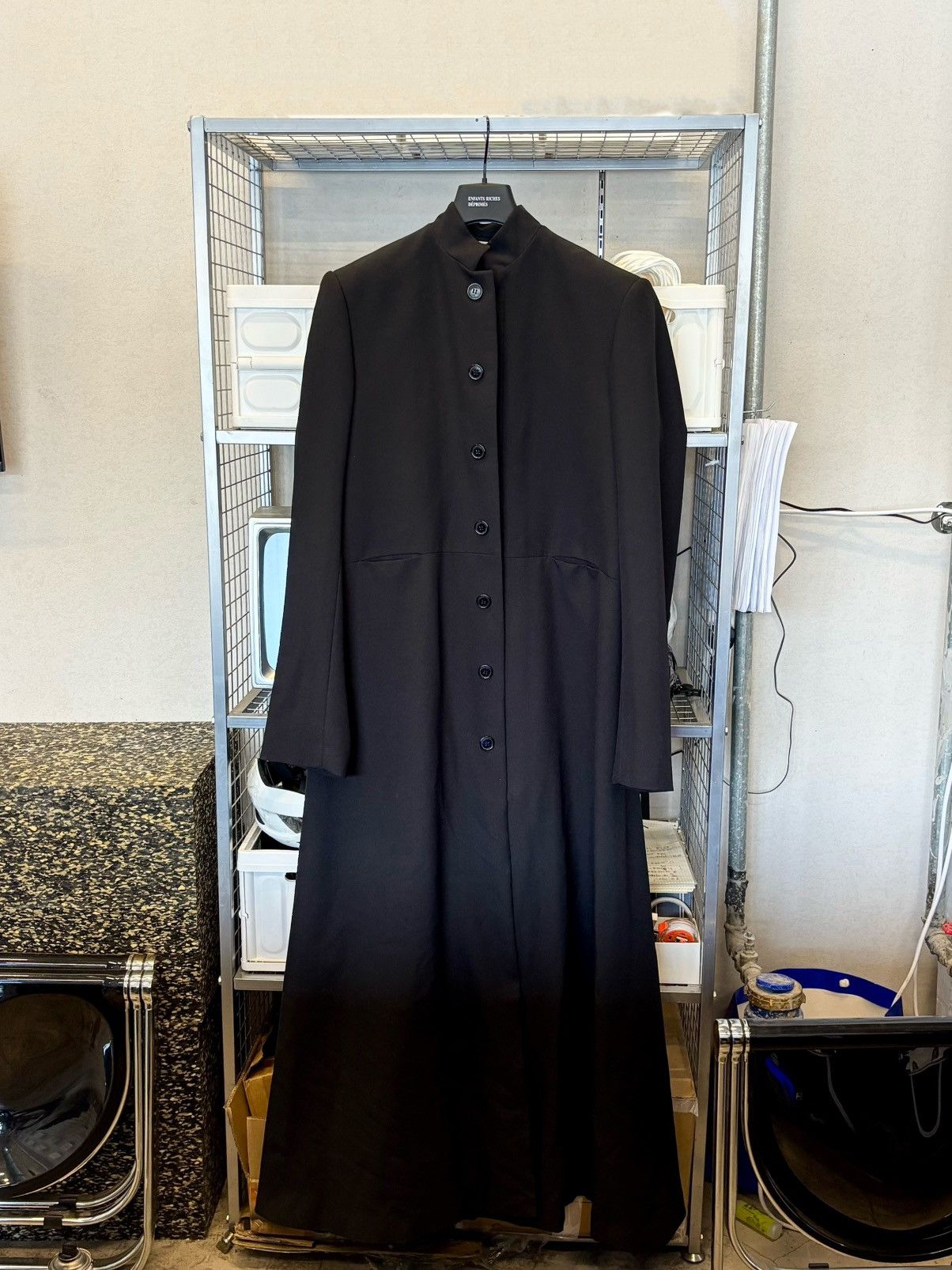 Vetements 16SS Hello boys crepe coat in black Size US M / EU 48-50 / 2 - 2 Thumbnail