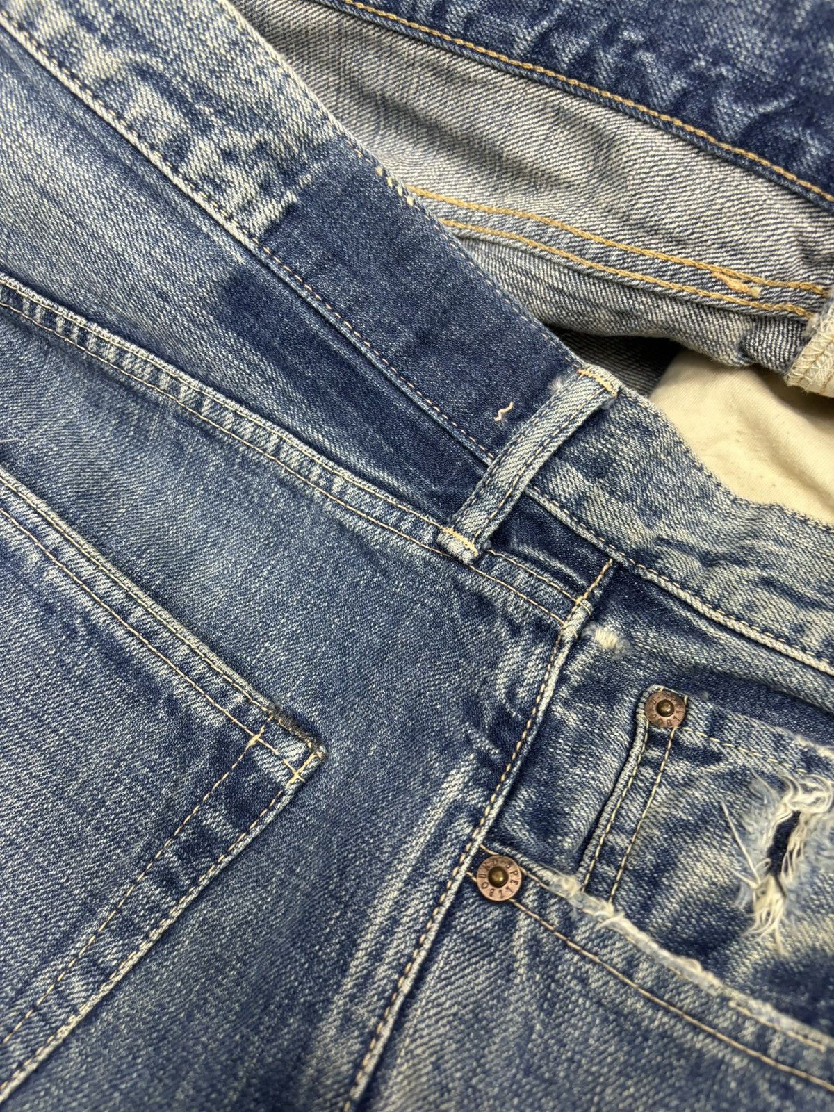 Spellbound SPELLBOUND CLAW MARK BAGGY DISTRESSED DENIM JEANS Size US 37 - 13 Thumbnail