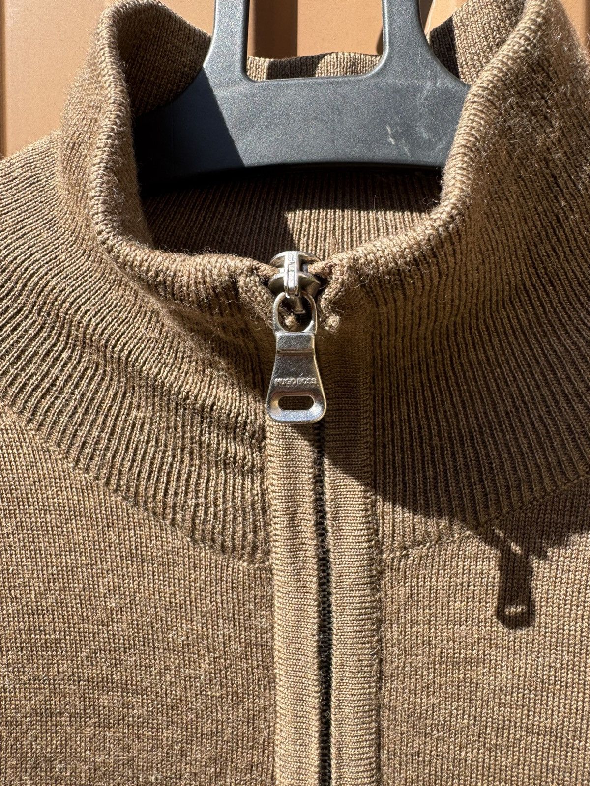 Hugo Boss Luxury Hugo Boss Virgin Wool Full Zip Sweater Made In Italy Size US S / EU 44-46 / 1 - 3 Thumbnail