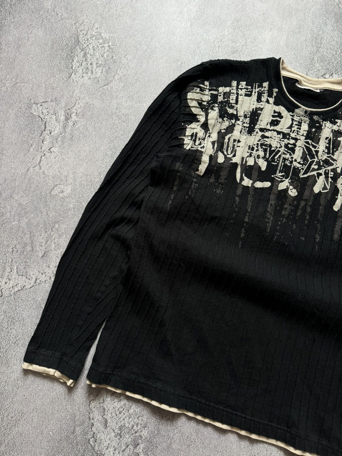 Vintage Clockhouse M big logo Y2K sweatshirt long sleeve jumper 00s Size US M / EU 48-50 / 2 - 5 Thumbnail