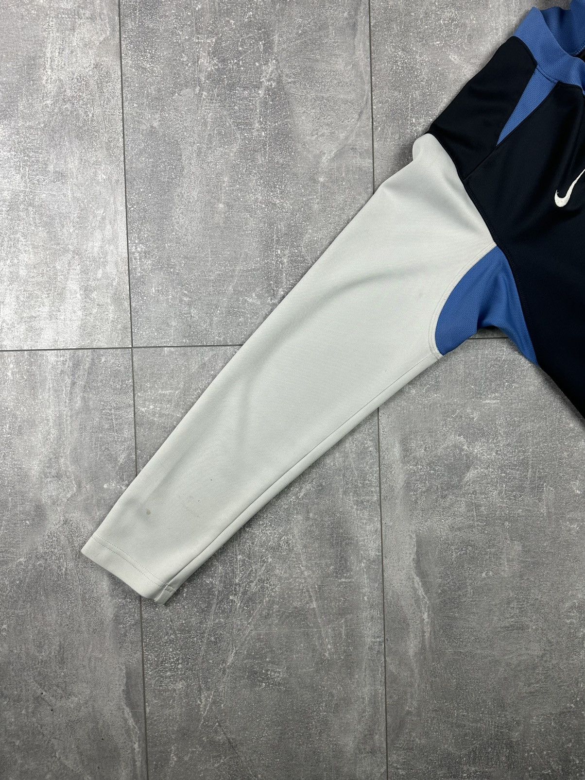 Nike Nike France Rugby 2005/06 Training Sweatshirt Size US M / EU 48-50 / 2 - 10 Thumbnail