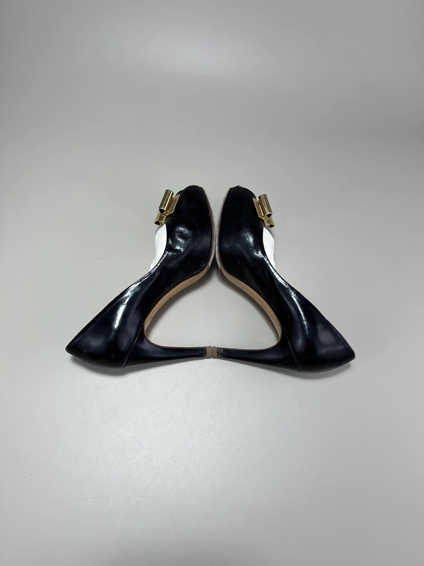 Salvatore Ferragamo FERRAGAMO Metal Bow Peep-Toe Heels Size US 6.5 / IT 36.5 - 4 Thumbnail