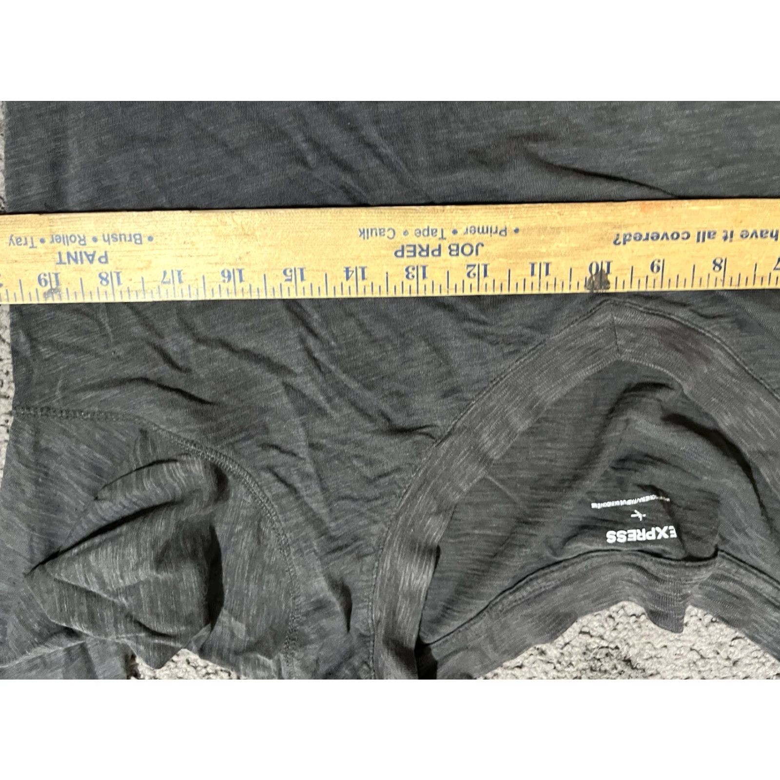 Express Express Sweater Women Large Charcoal Gray Long Sleeve V-Neck Pullover Knit Logo Size L / US 10 / IT 46 - 4 Thumbnail
