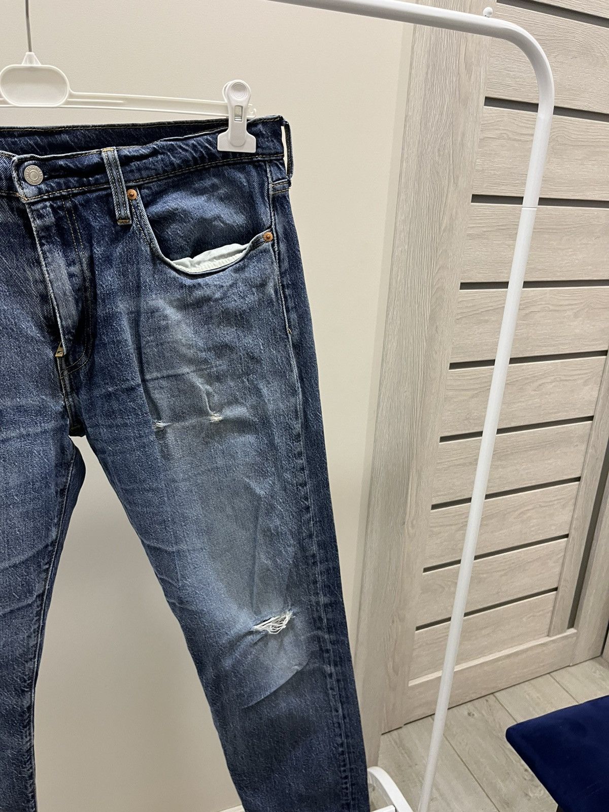 Levi's Levi’s 502 Vintage 90s Distressed Tapered Denim Whisker Fade Size US 36 / EU 52 - 3 Thumbnail