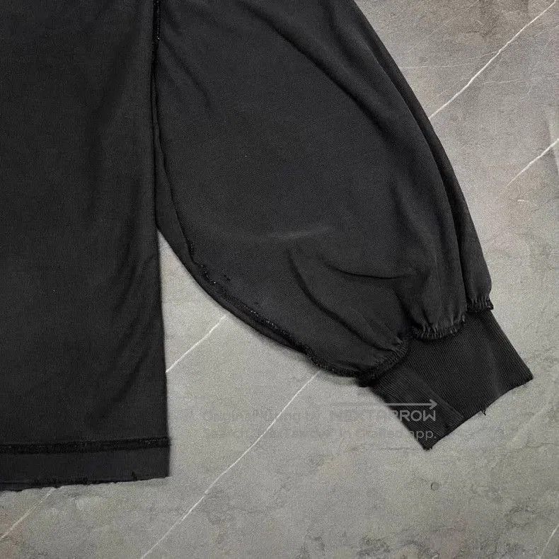 Balenciaga Balenciaga SS25 Distressed Logo Longsleeve. Size US S / EU 44-46 / 1 - 3 Thumbnail