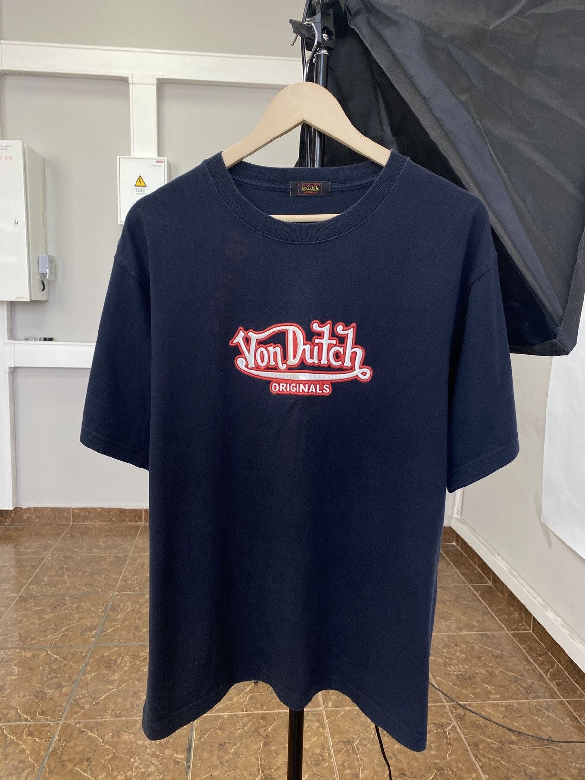 Vintage × Von Dutch 🇺🇸 Vintage 90s Von Dutch Big Logo T-Shirt Rare Retro Hype Y2K Size US L / EU 52-54 / 3 - 1 Thumbnail