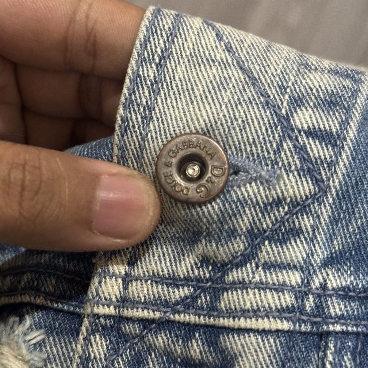 Dolce & Gabbana Dolce & Gabbana Distressed Denim Jacket Size US M / EU 48-50 / 2 - 9 Thumbnail