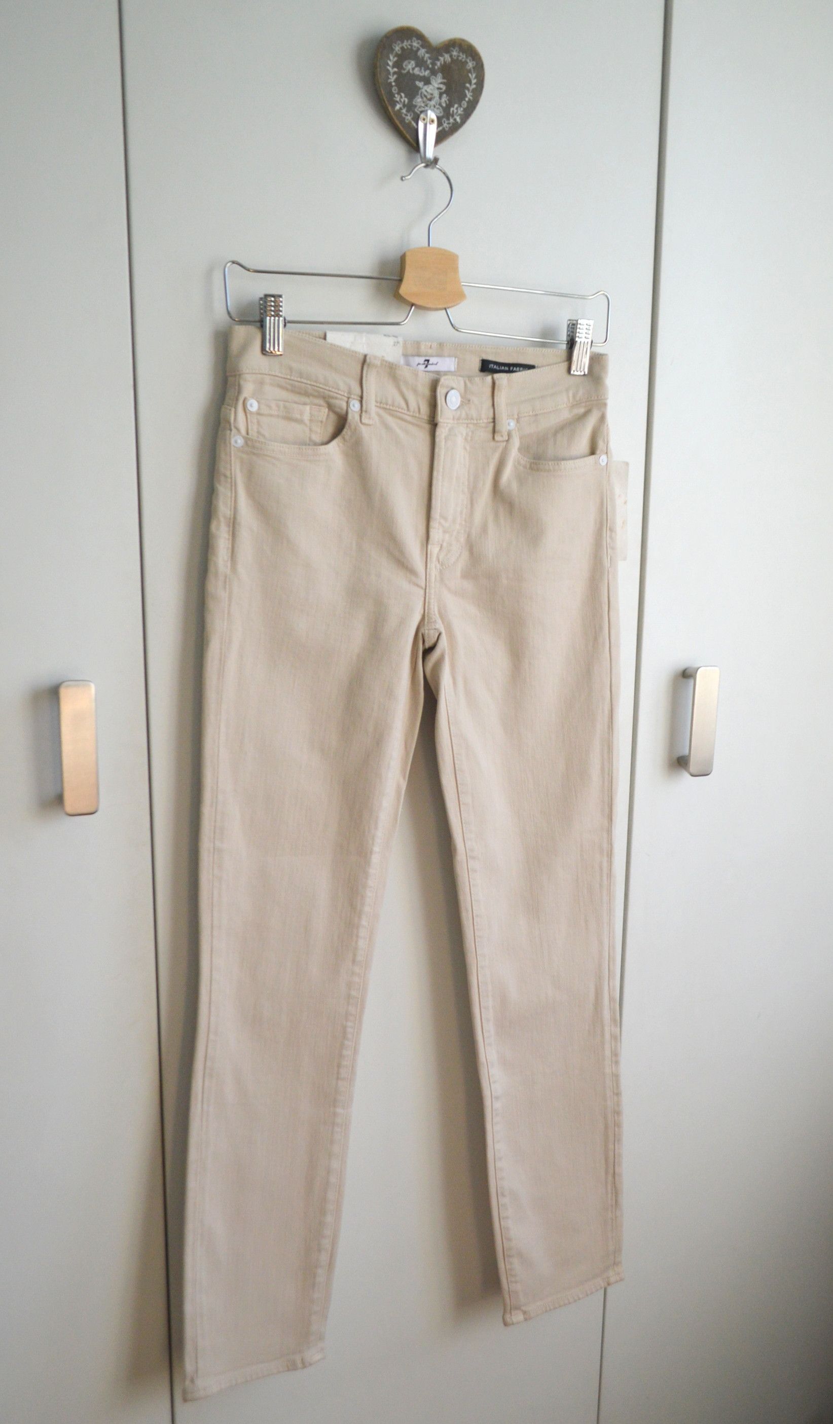 7 For All Mankind 7 for All Mankind NEW Light Beige Jeans, 27 Premium Size 27" / US 4 / IT 40 - 2 Thumbnail