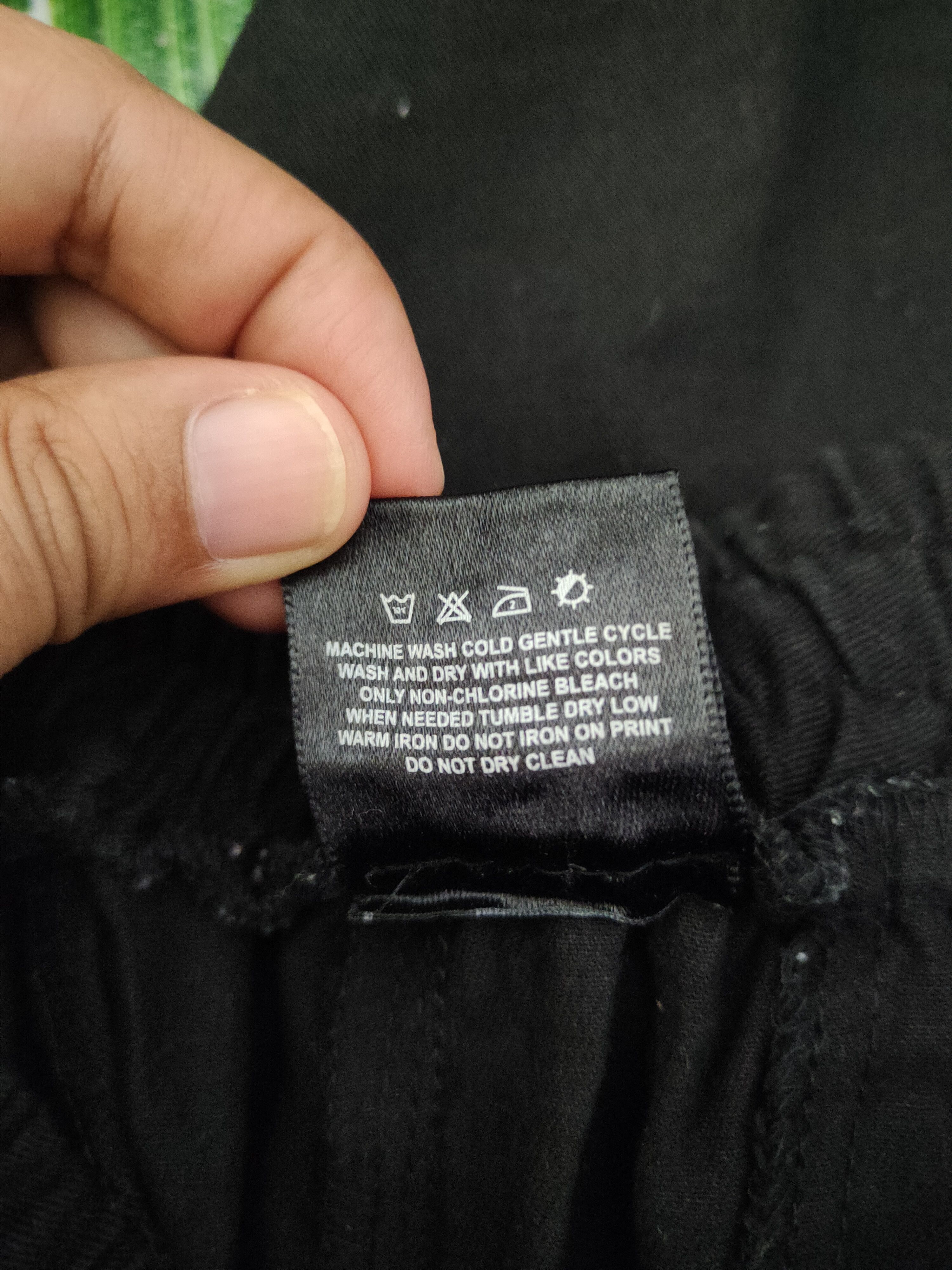 Japanese Brand DL Takeasy Black Multipocket Joggers #1359 Size US 28 / EU 44 - 13 Thumbnail