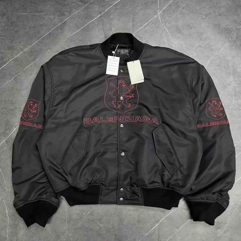 Balenciaga Balenciaga Manchester United Bomber Jacket - dmc Size US XS / EU 42 / 0 - 1 Thumbnail