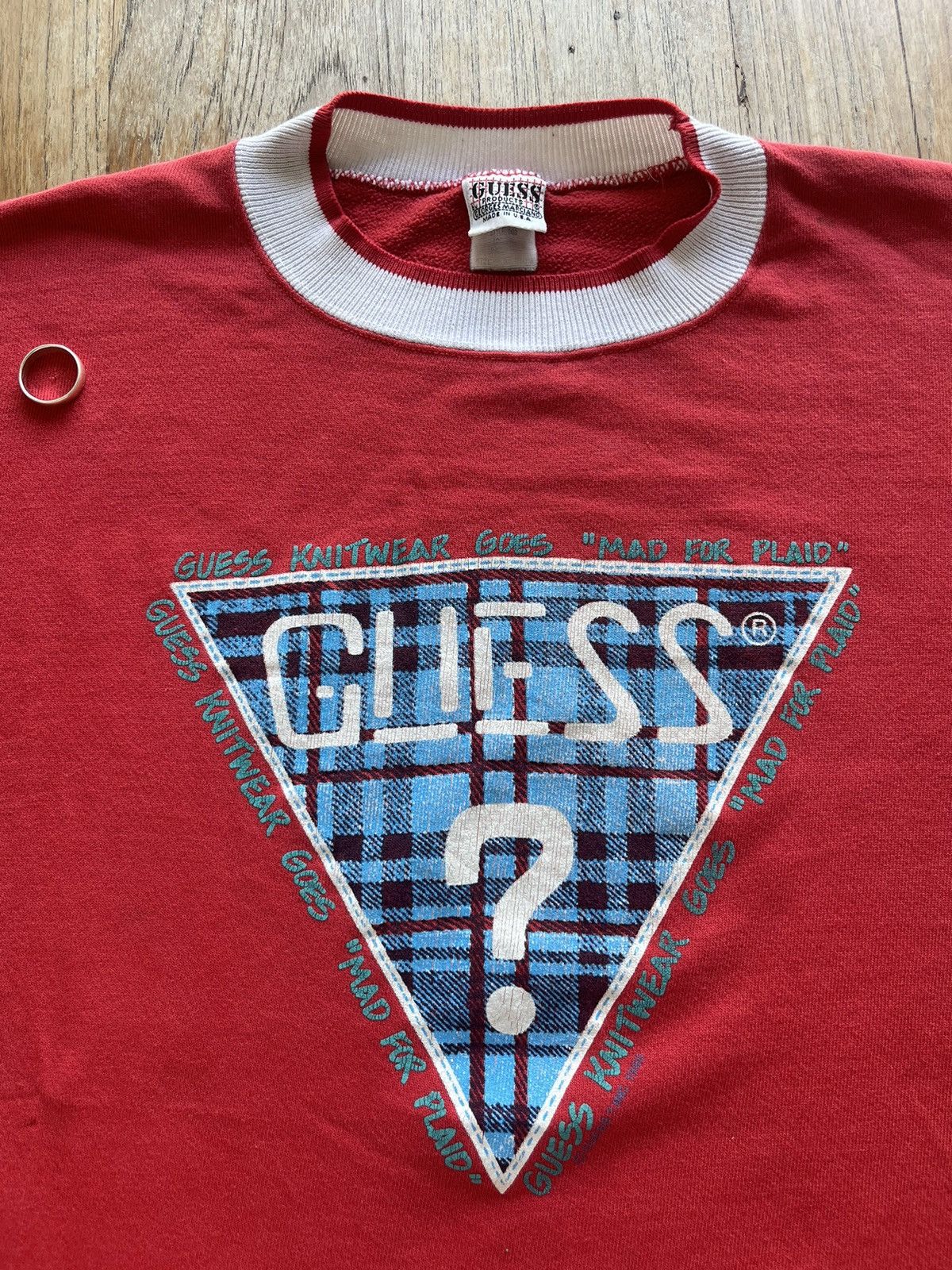 Vintage GUESS Sweater 1988’s Big logo
