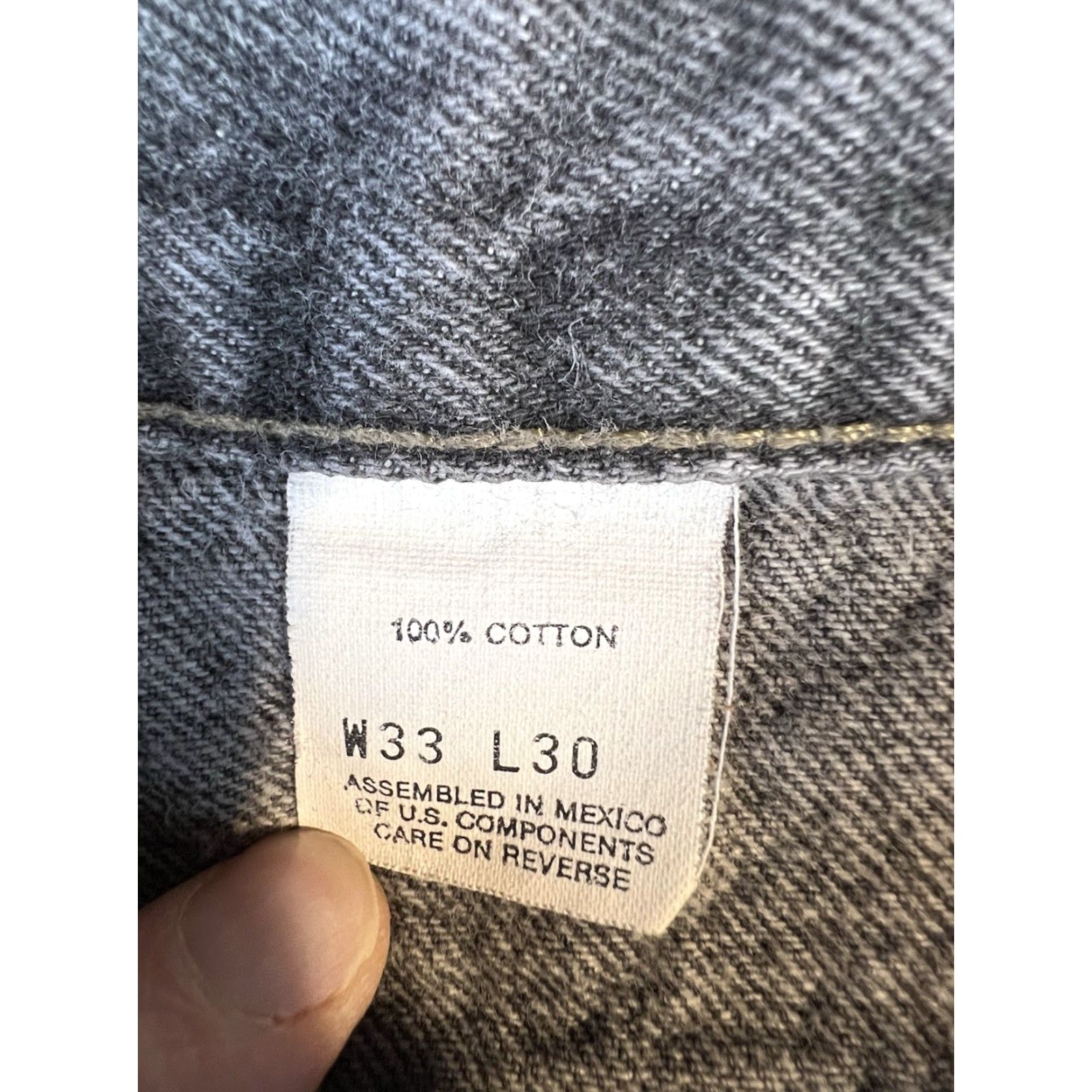 Vintage VINTAGE Britannia Jeans Black 33x30 1990s Loose Fit Tapered Denim Men’s Straight 5-Pocket 80s 90s Classic Mens Size US 33 - 6 Thumbnail
