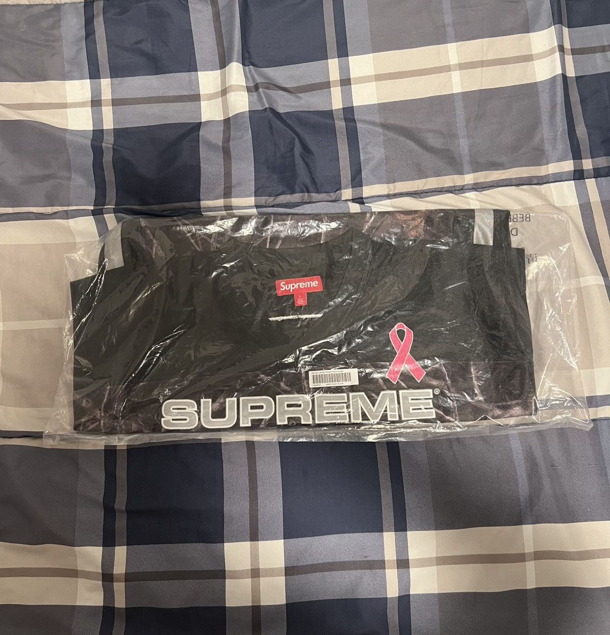 Supreme Supreme Breast Cancer Awareness Football Jersey Black Large Size US L / EU 52-54 / 3 - 1 Thumbnail
