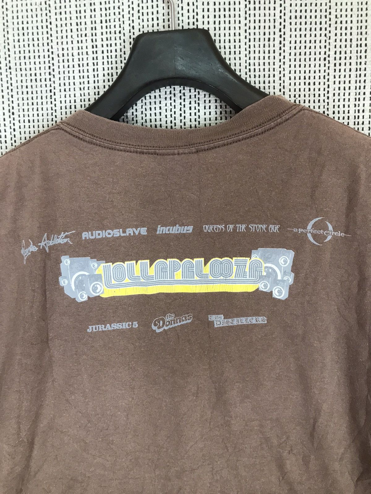 Band Tees 🔥CRAZY VINTAGE Y2K LOLLAPALOOZA TOUR TSHIRT Size US M / EU 48-50 / 2 - 6 Thumbnail