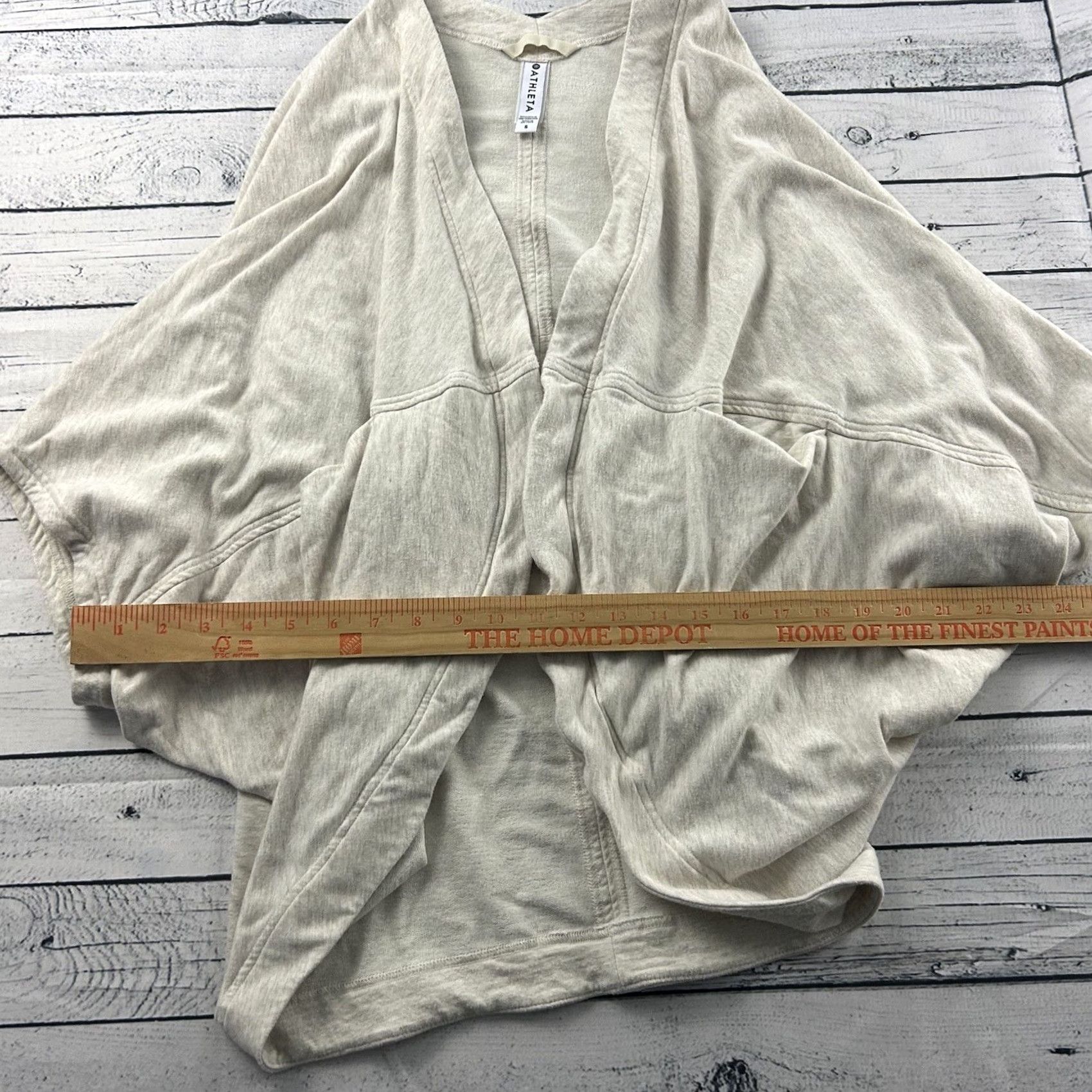 Athleta Athleta Short Sleeve Oversized Sweatshirt Yoga Cardigan Women's S Beige Size S / US 4 / IT 40 - 4 Thumbnail