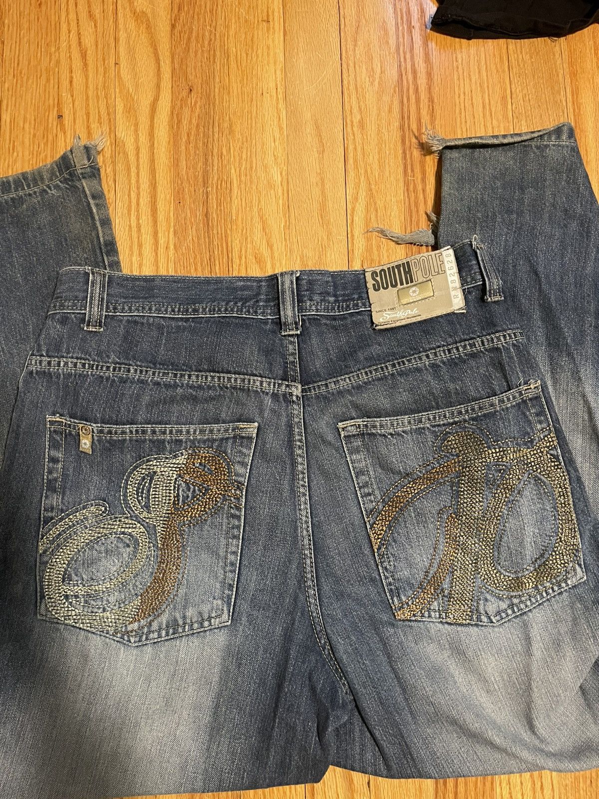 Southpole Southpole embroidered brown tab. Size US 34 / EU 50 - 1 Thumbnail