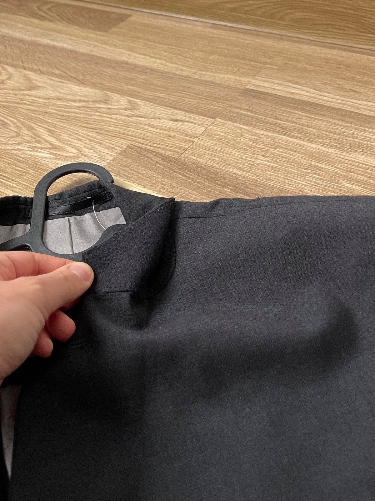 Hugo Boss Hugo Boss Paolini/Movio 100% Wool Suit 2 Piece US40R / UK50 Size 40R - 10 Thumbnail