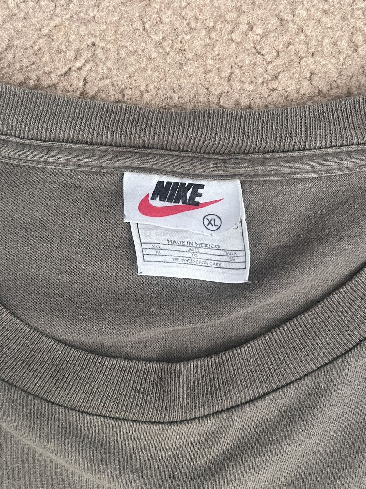 Nike Vintage Nike T-Shirt Size US XL / EU 56 / 4 - 2 Thumbnail