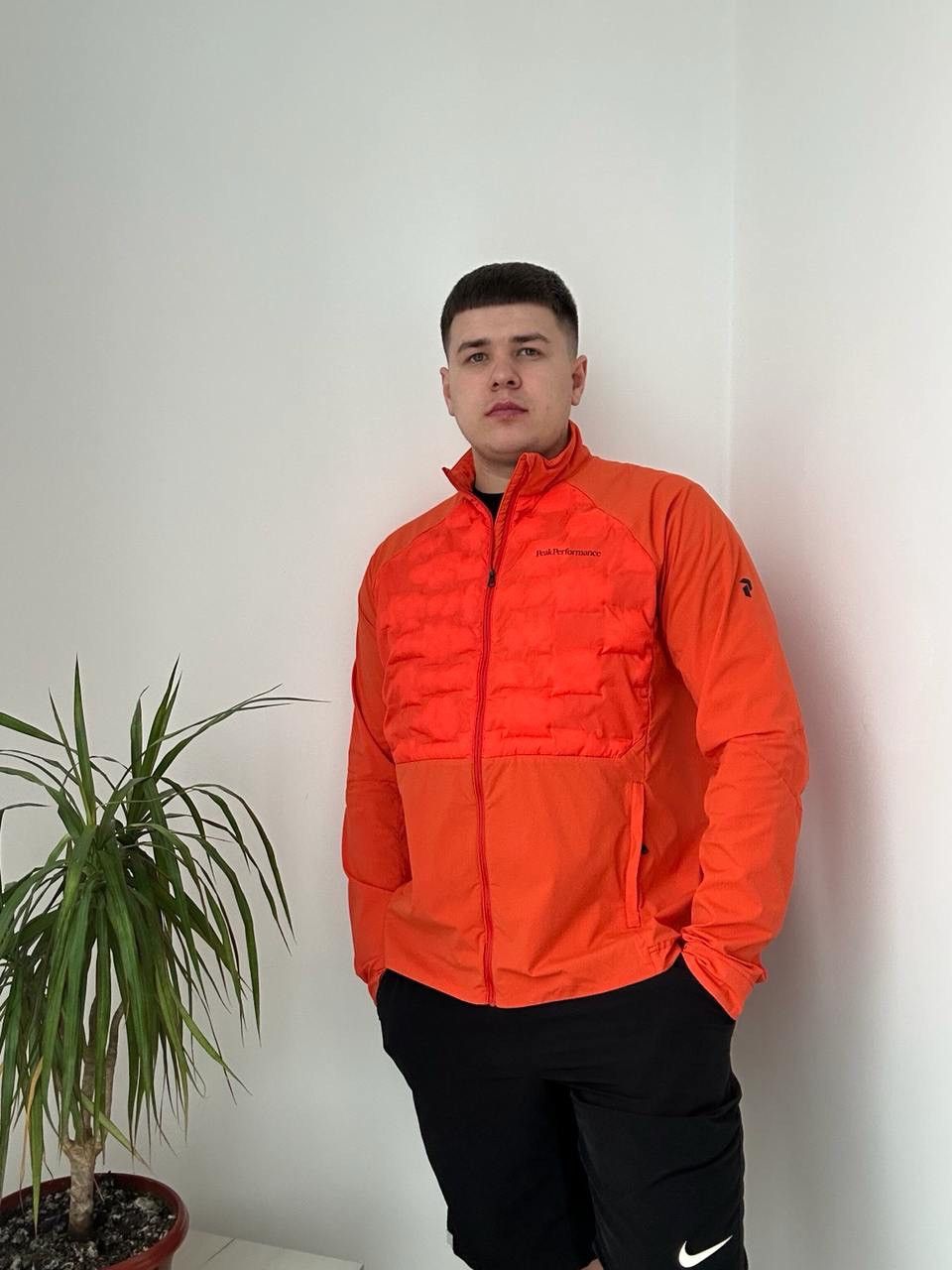 Peak Performance × Vintage Vintage Peak Performance Orange Argon Swift Hybrid Jacket Size US XL / EU 56 / 4 - 7 Thumbnail