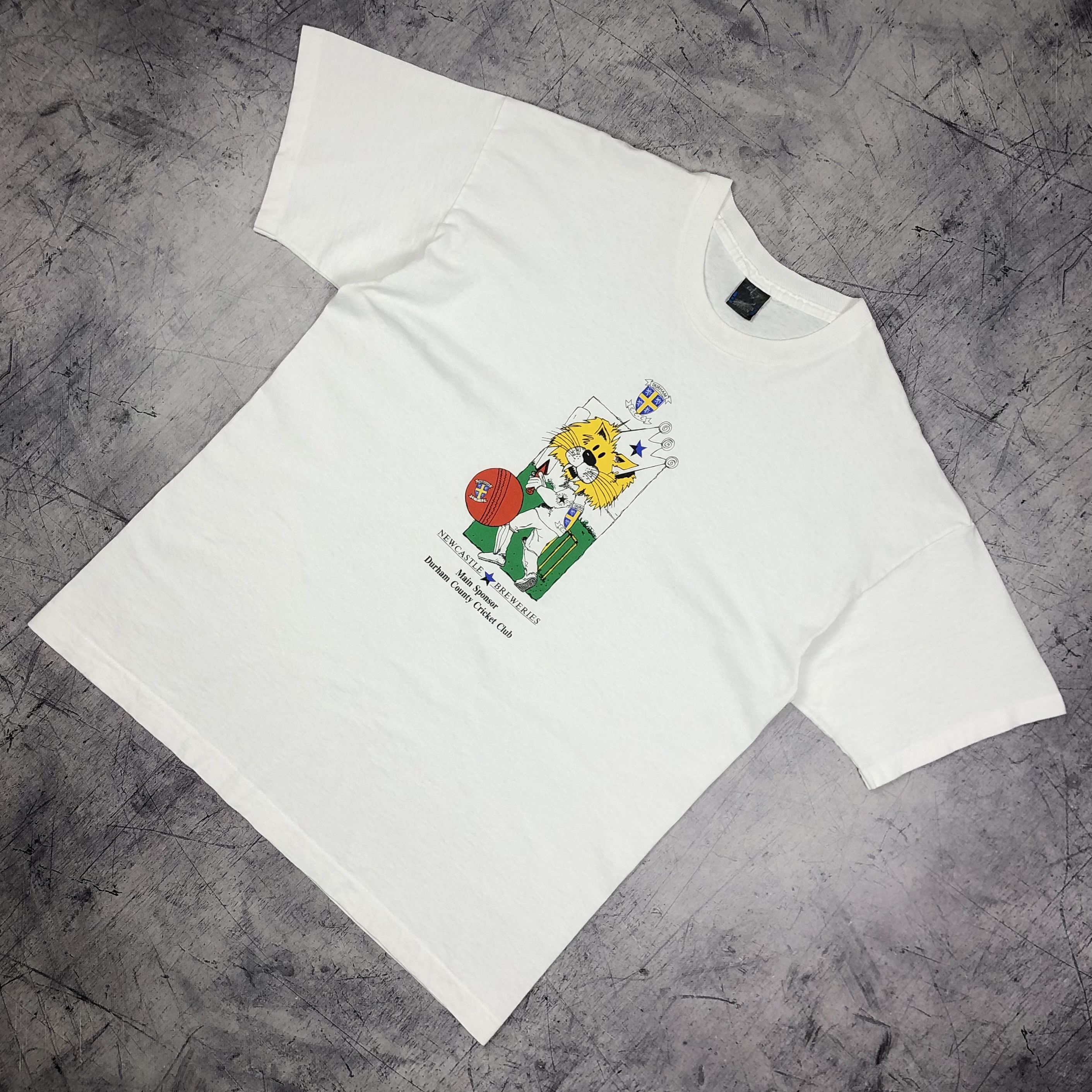 Retrofit 90s Newcastle Mascot Lion Durham Cricket Club Tee Size US XL / EU 56 / 4 - 4 Thumbnail