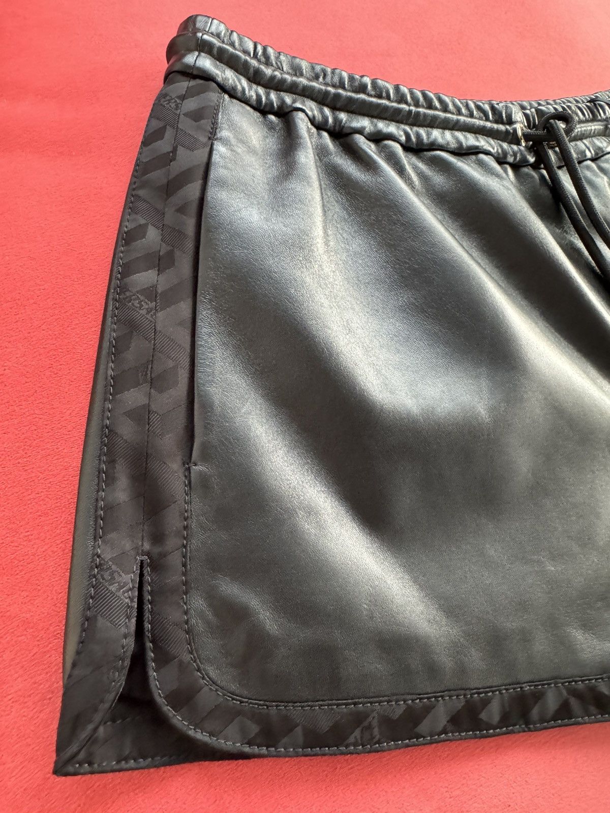 Versace Versace black lambskin shorts, size S Size 27" / US 4 / IT 40 - 2 Thumbnail