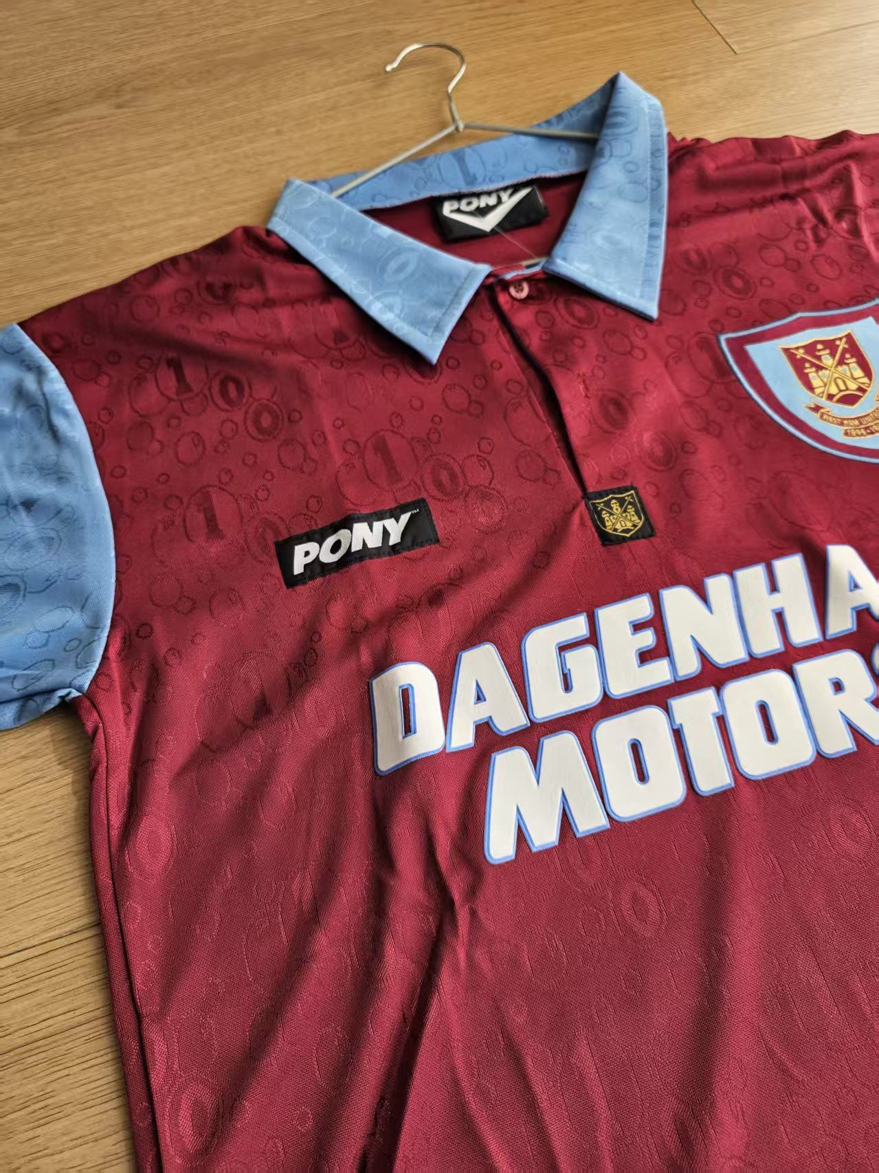 Other 1995 97 West Ham United Jersey Size US M / EU 48-50 / 2 - 2 Thumbnail