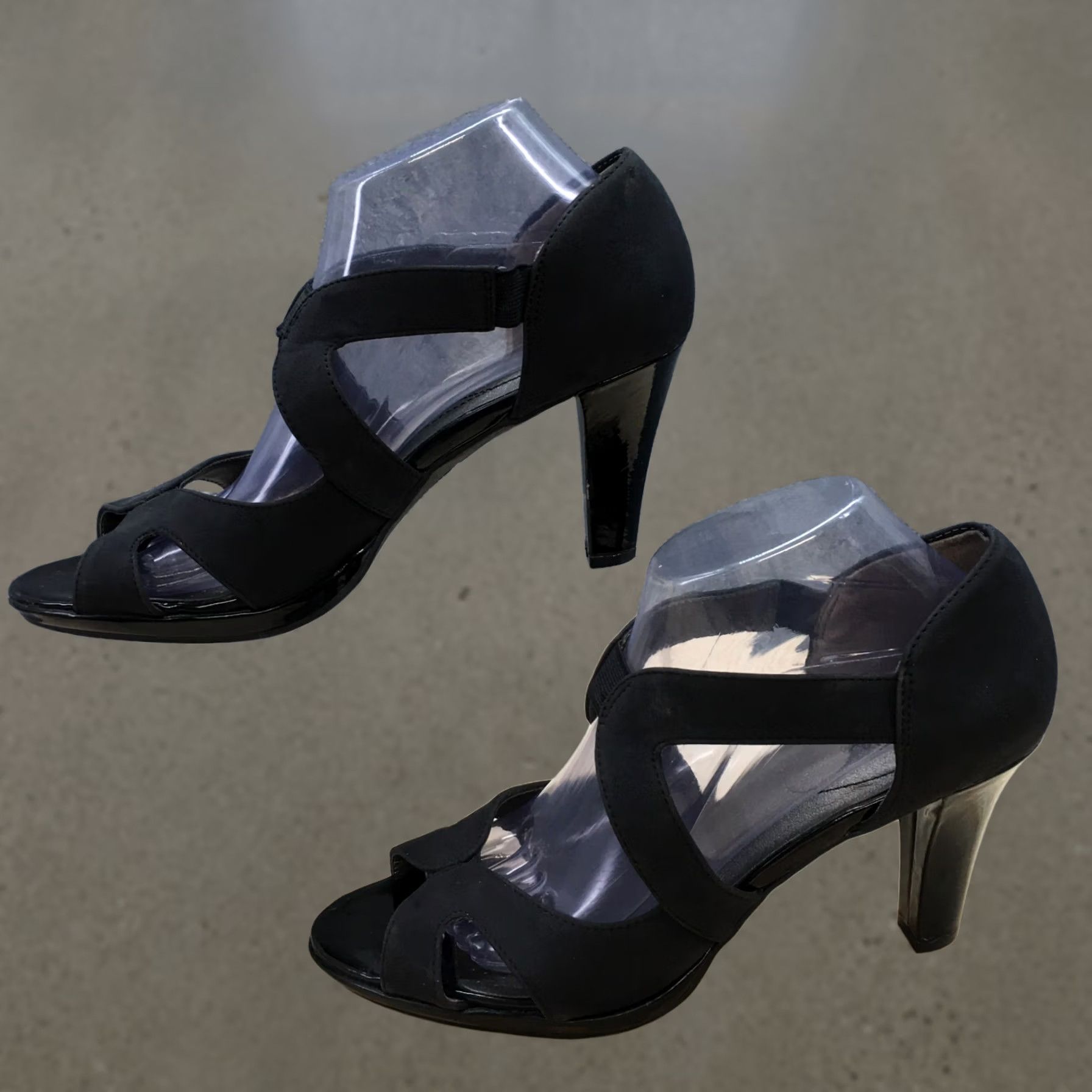 Vintage LifeStride Heels Womens 10 M Pump Black Cut Out Peep Toe Slip On Cone Heels Size US 10 / IT 40 - 1 Thumbnail