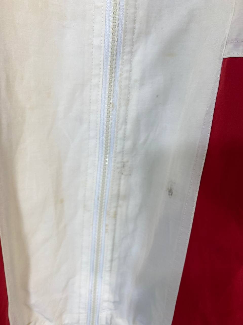 Ellesse vintage ellesse light jacket embroided logo Size US XXL / EU 58 / 5 - 6 Thumbnail