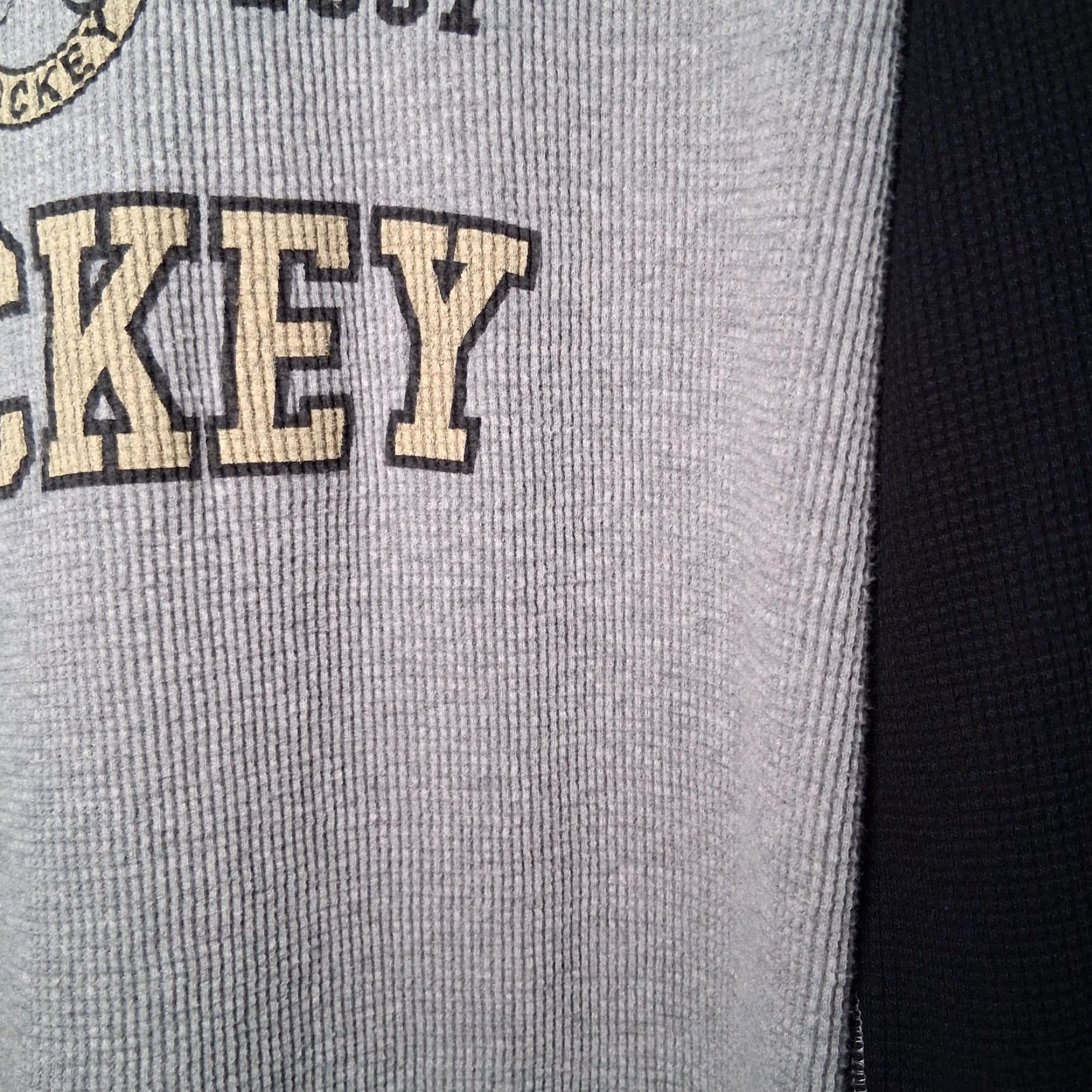 Vintage Pittsburgh Hockey Thermal Shirt Men XL Gray Raglan Long Sleeve Arizona Crew Neck Athletic Sports Activewear Shirt Size US XL / EU 56 / 4 - 7 Thumbnail