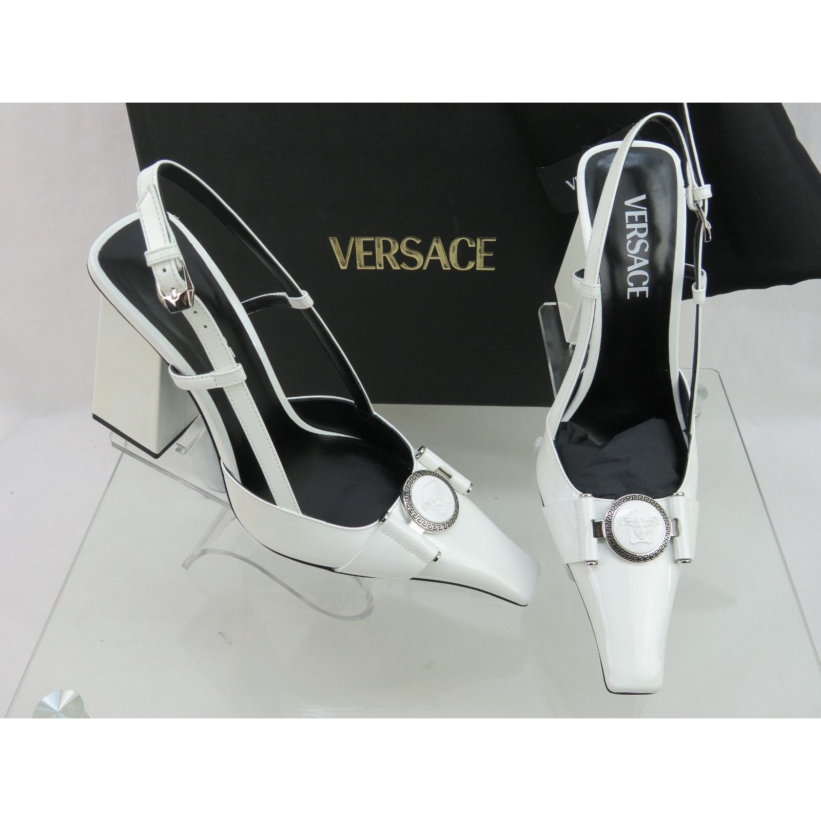 Versace VERSACE WHITE PATENT LEATHER MEDUSA HEAD SANDALS PUMPS 37.5 Size US 7.5 / IT 37.5 - 8 Thumbnail