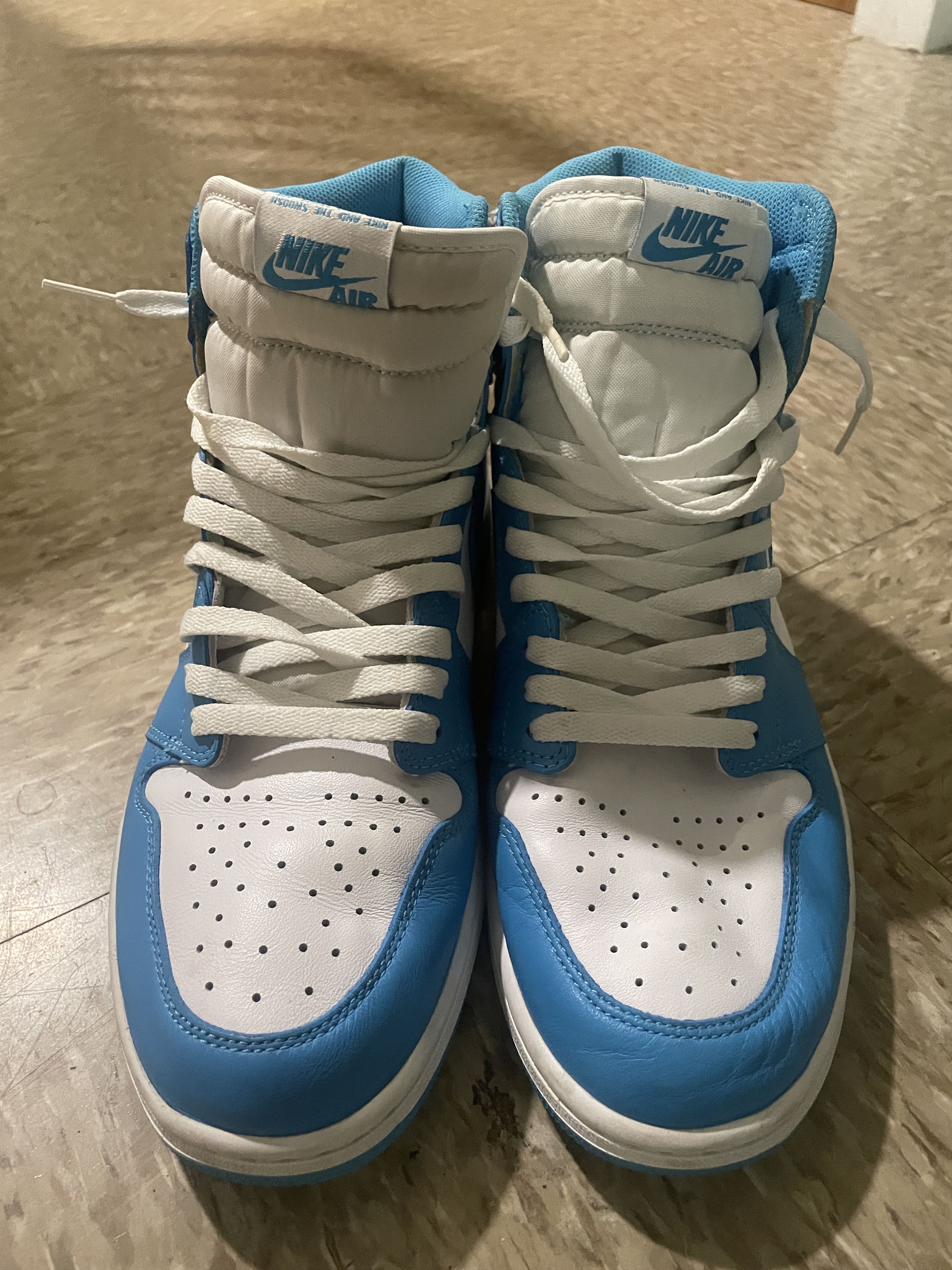 Jordan Brand Air Jordan 1 “UNC” (High OG or Retro) 2013 Size US 11.5 / EU 44-45 - 2 Thumbnail