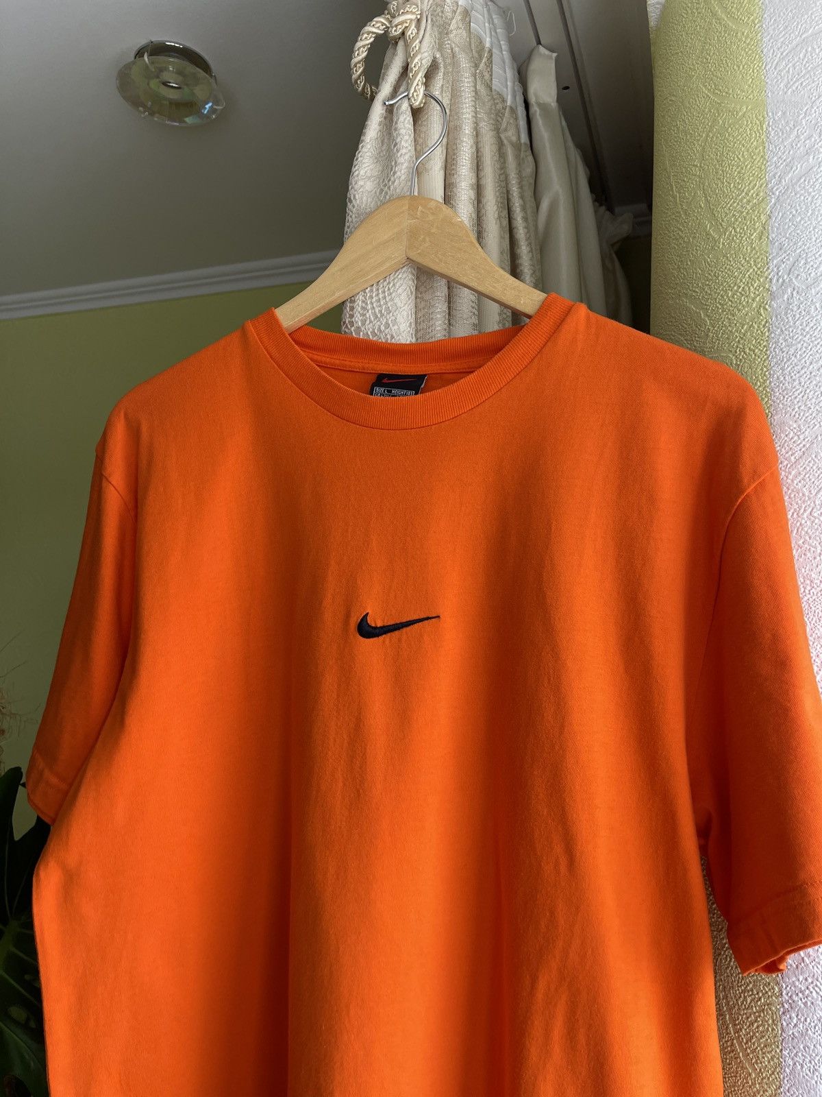 Nike × Vintage Vintage 90s Nike Center Swoosh Tee T-Shirt Size US L / EU 52-54 / 3 - 4 Thumbnail