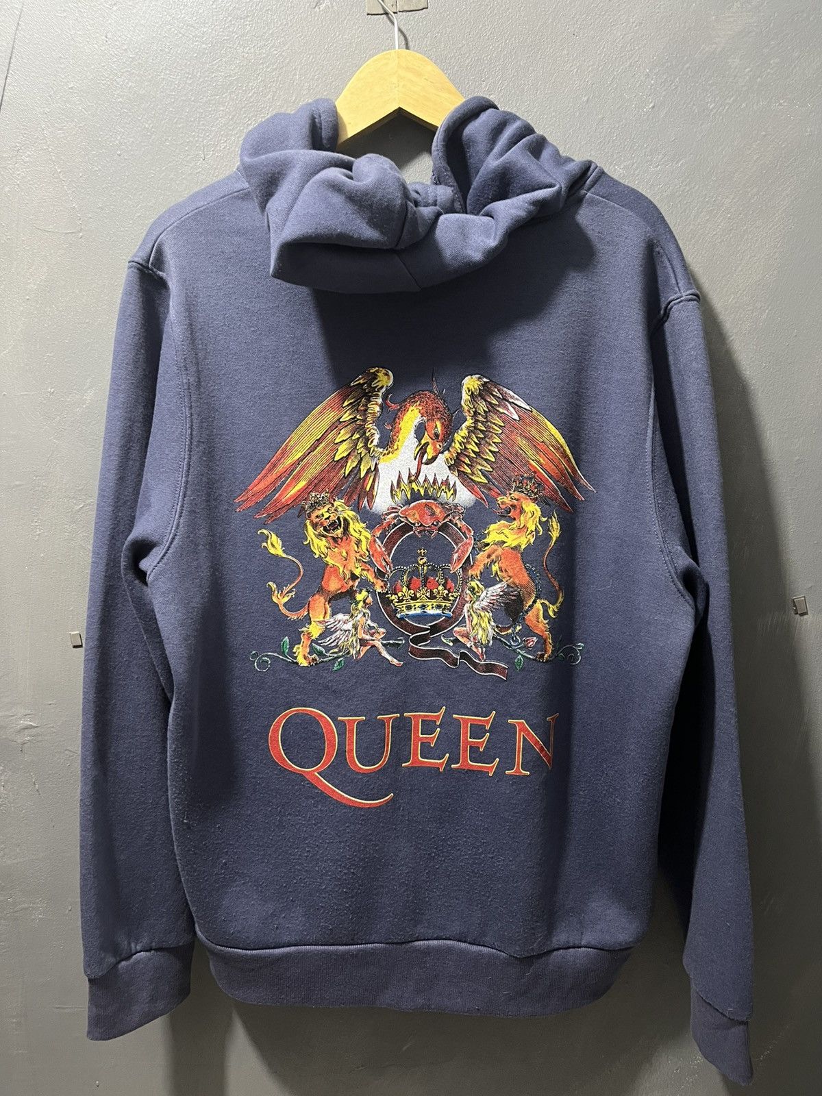 Band Tees × Vintage Vintage Queen Classic Crest Official Merch Hoodie Size US M / EU 48-50 / 2 - 2 Thumbnail