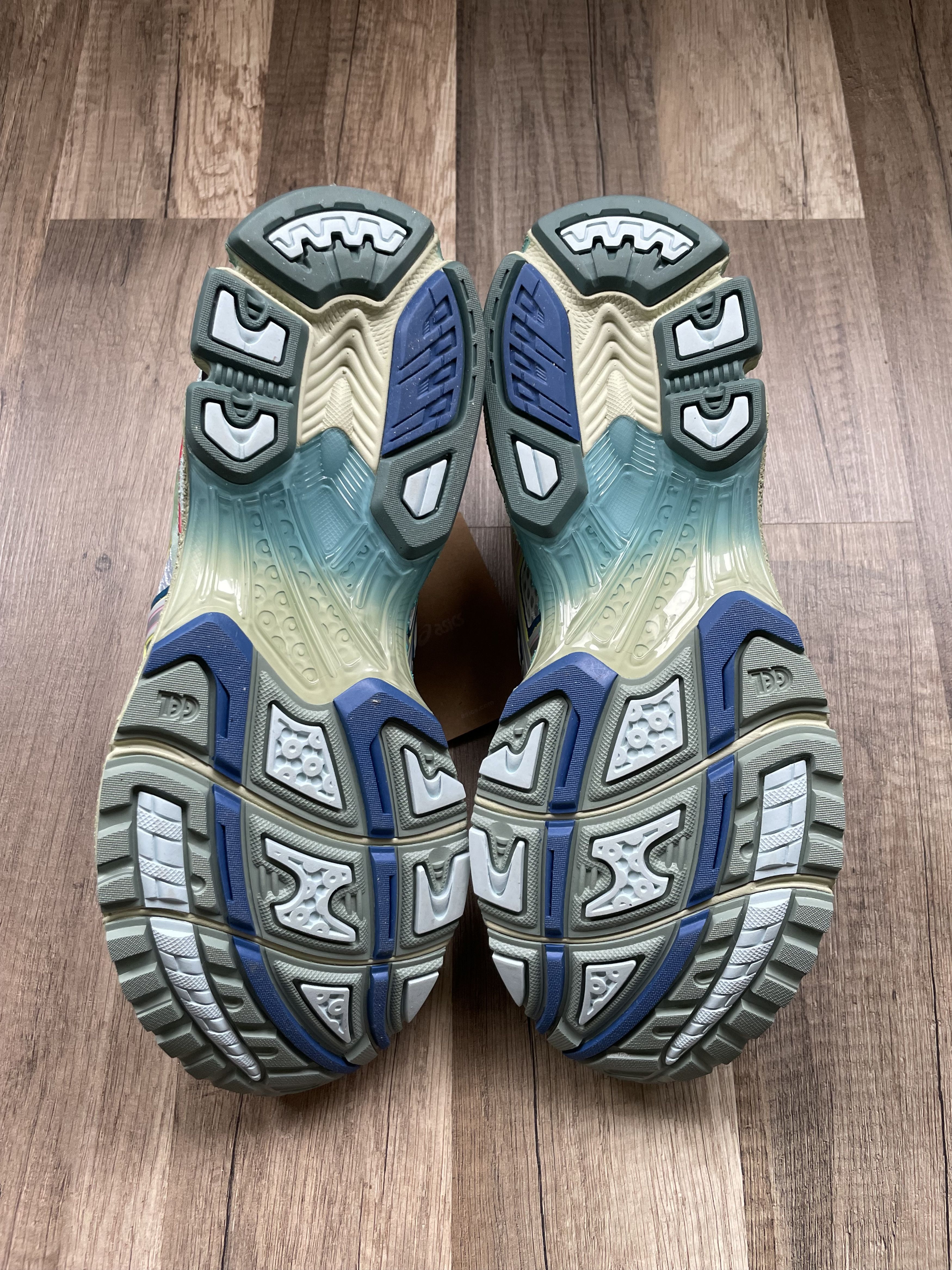 Asics Asics x Facetasm x gel-kayano 14 Size US 8.5 / EU 41-42 - 4 Thumbnail