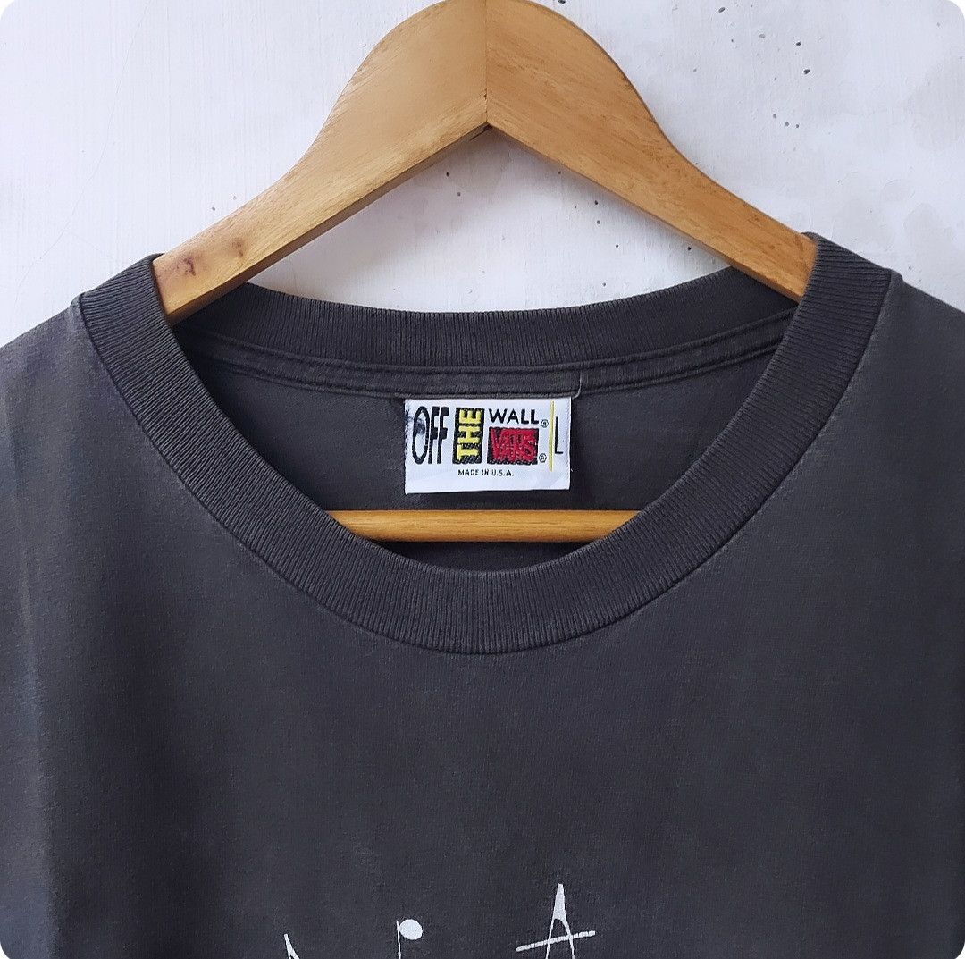 Vans Vtg 90s VANS Off The Wall Tshirt Size US L / EU 52-54 / 3 - 4 Thumbnail