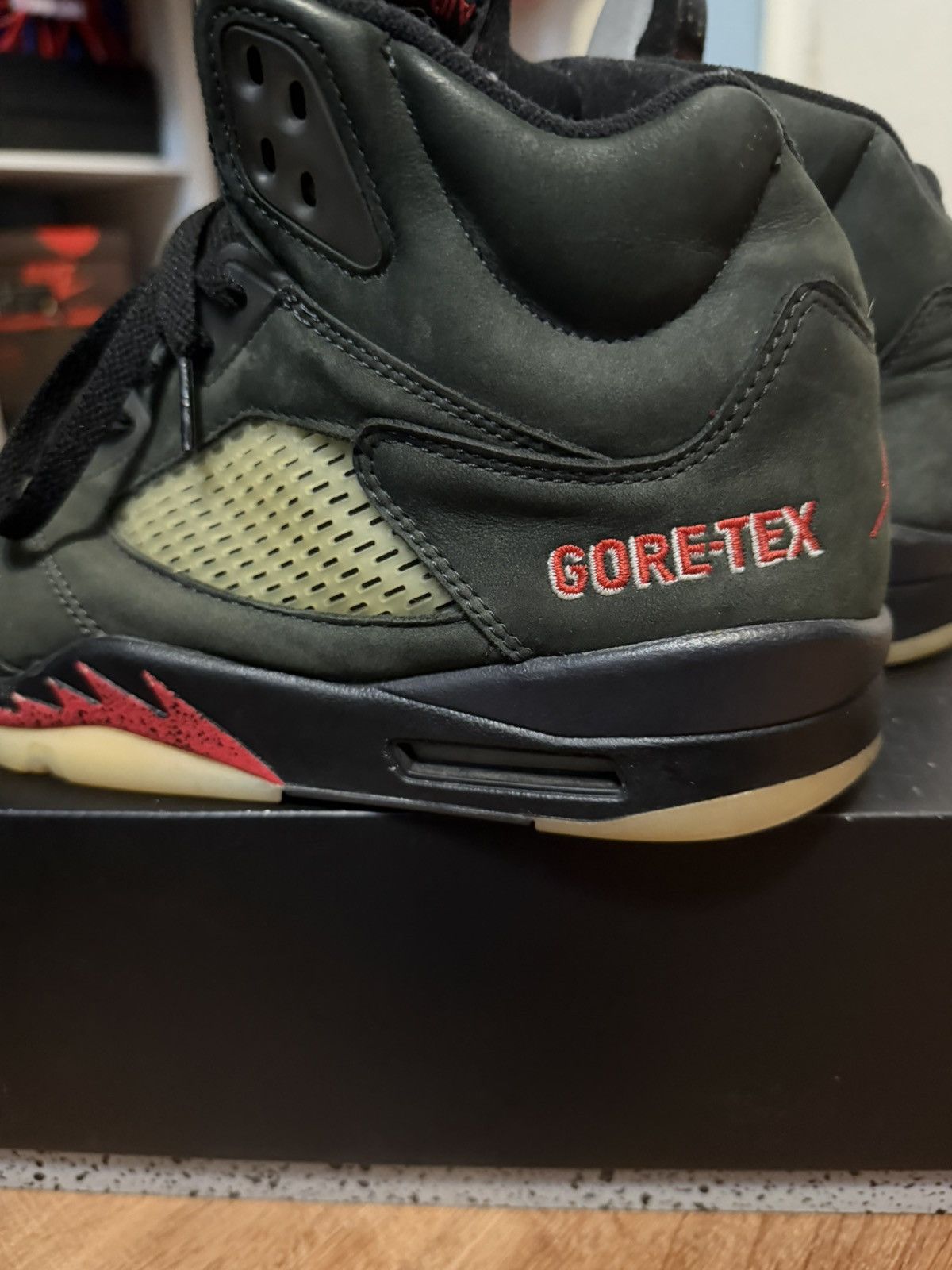 Jordan Brand Jordan 5 GORE-TEX Size US 10.5 / EU 43-44 - 4 Thumbnail